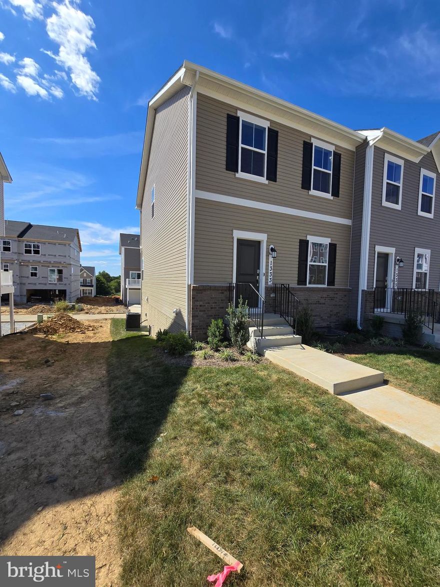 🏡 End Unit • ✨ Move-In Ready • 🆕 New Construction • 📍 Prime Location!

Welcome to this stunning 3-level townhome in the sought-after Red Clover Meadows community in Ranson, WV. This home includes an extra 2-ft bump out in the primary bedroom, making it the largest Lancaster model in the community!

✨ Home Highlights:

🛏️ 3 Bedrooms | 🛁 2 Full Baths | 🚻 2 Half Baths | 🚗 2-Car Rear-Load Garage

🍽️ Gourmet kitchen with granite countertops, center island & hardwood floors

🛋️ Open-concept main level – perfect for modern living & entertaining

🌅 East-facing deck with sunrise views overlooking green space & Appalachian foothills

🛏️ Primary suite with walk-in closet & private tiled shower bath

🎮 Finished entry-level rec room with half bath for extra living space

🪟 Blinds, washer, and dryer included

🔒 Smart Home Features:

🔑 Keyless smart lock

📹 Ring video doorbell

📍 Fantastic Location:

🚶 Walk to Home Depot, grocery stores & restaurants

🚗 10 mins to Loudoun County | 25 mins to Leesburg | 55 mins to Sterling/Herndon/Reston

📌 Additional Details:


🐾 Pets considered (case by case)

📝 Min 12-month lease | Application via Zillow/Rentspree

💳 Requirements: 650+ credit score | 2.5x monthly rent income

💡 Tenant Pays: Lawn care, electricity, cable/internet, water/sewer, trash
💡 Landlord Pays: HOA dues