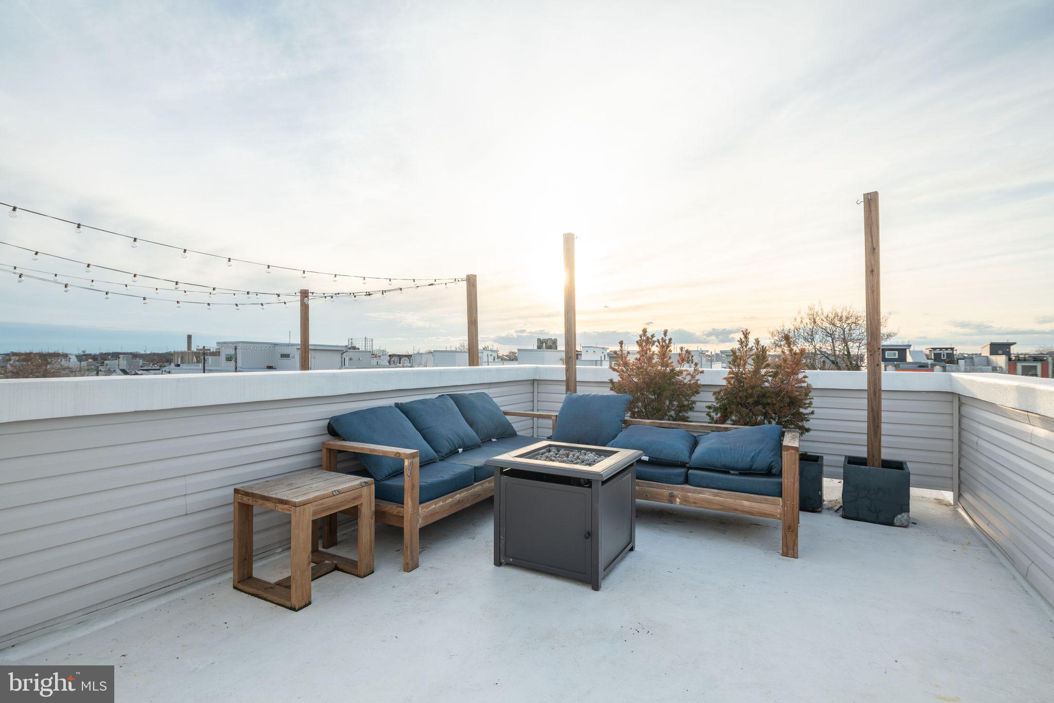 POINT BREEZE - Residential