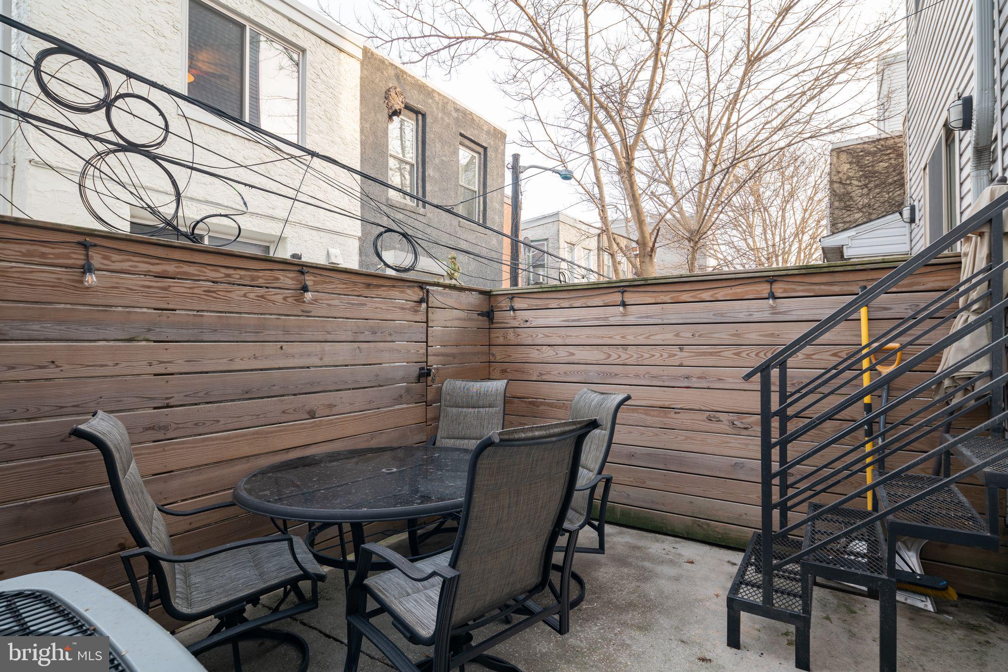 POINT BREEZE - Residential