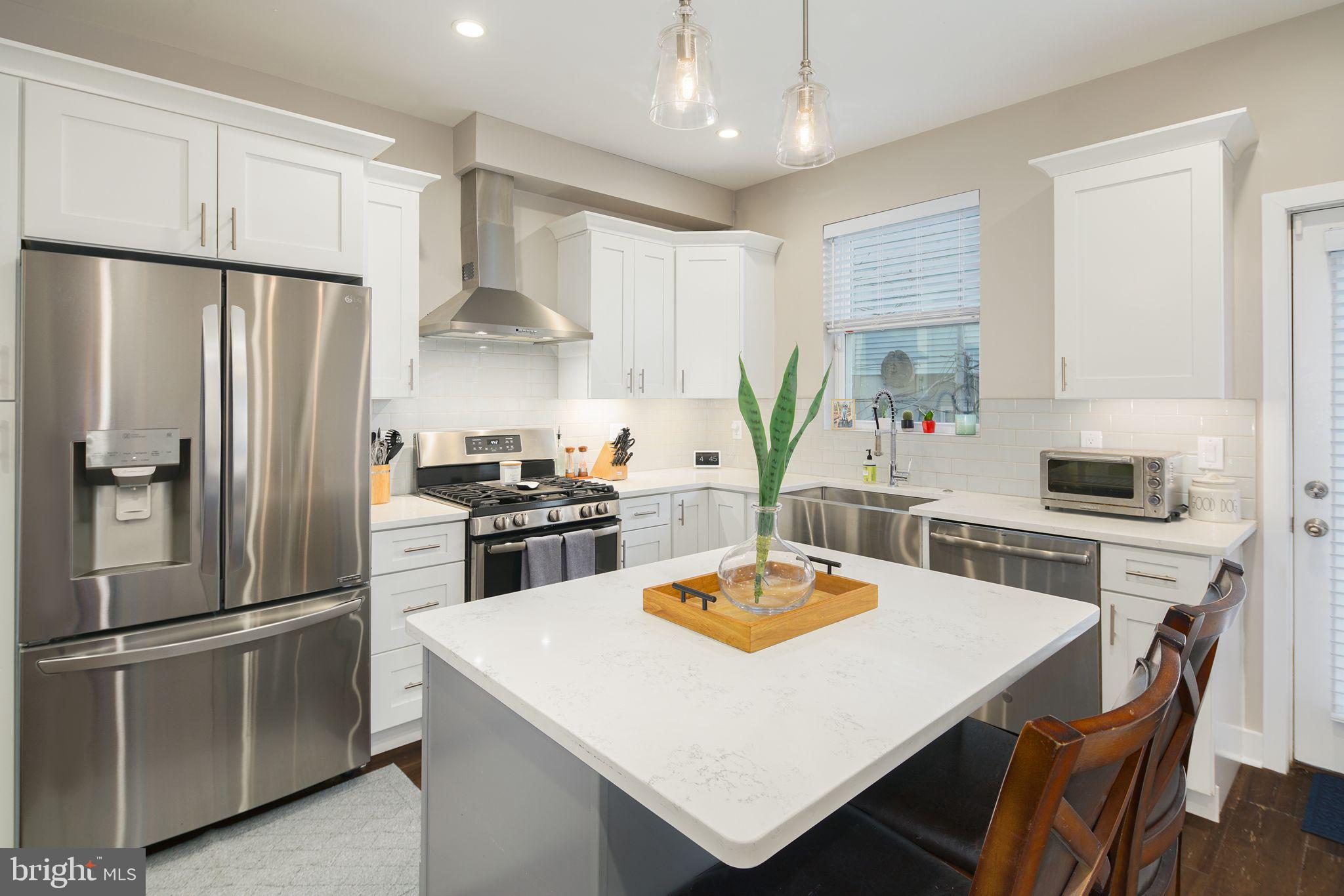 POINT BREEZE - Residential