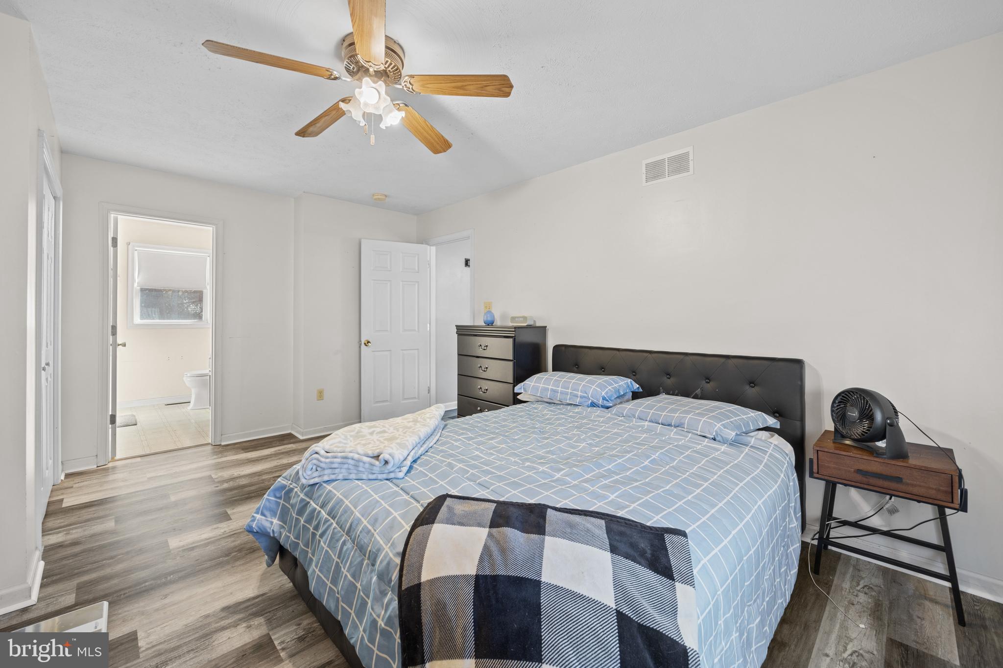 SHAWNEELAND - Residential