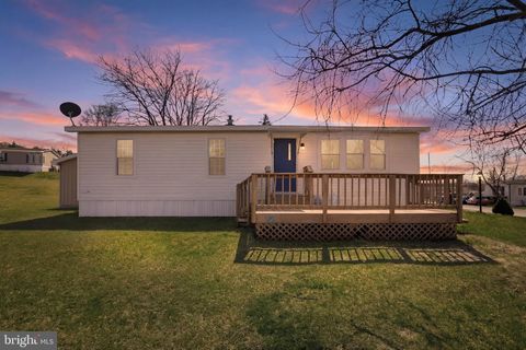 Mobile Home For Sale - 96 Walmar Manor<br/> DILLSBURG, PA 17019