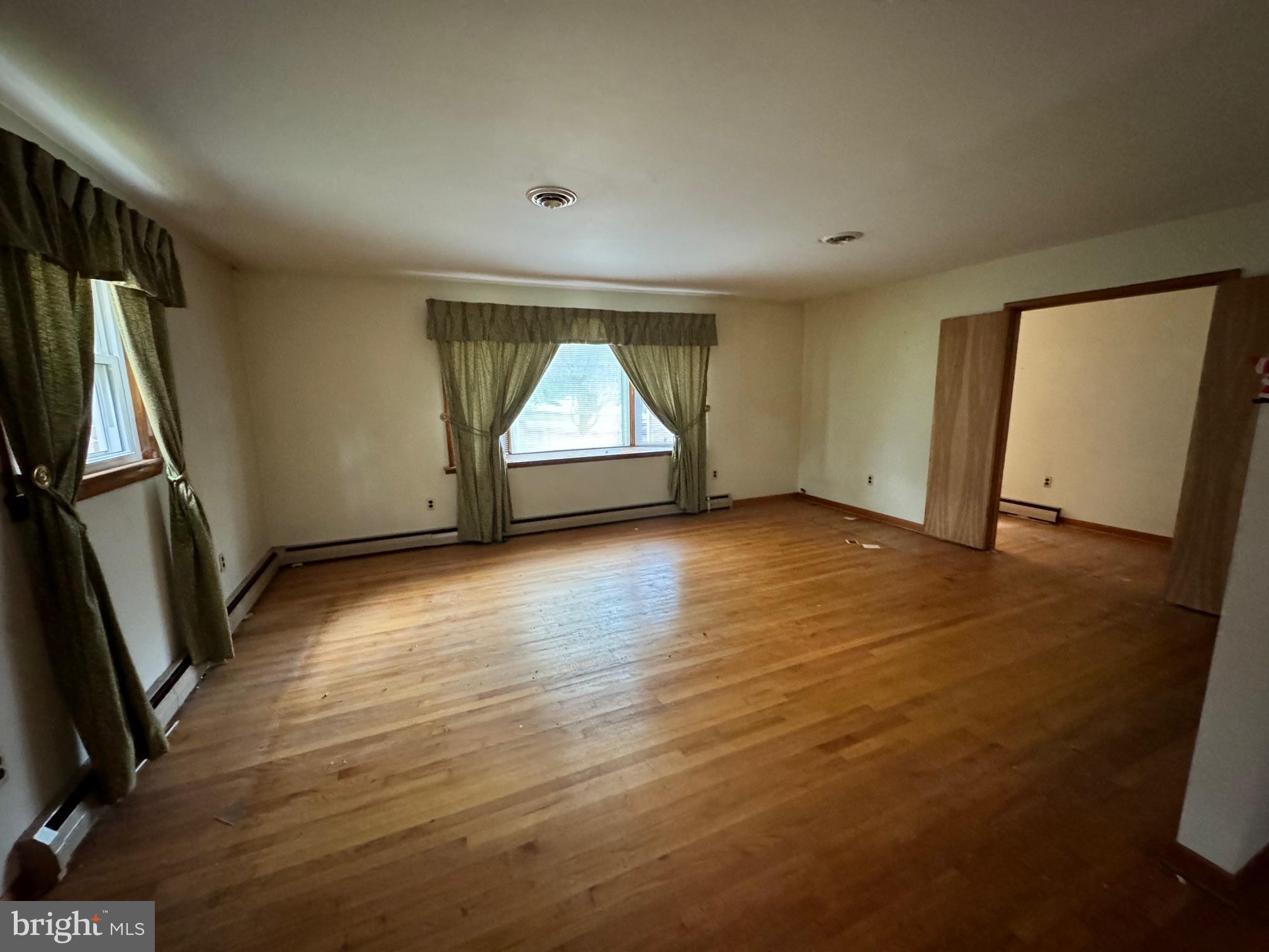 MOUNTAIN VIEW ESTATES - Residential