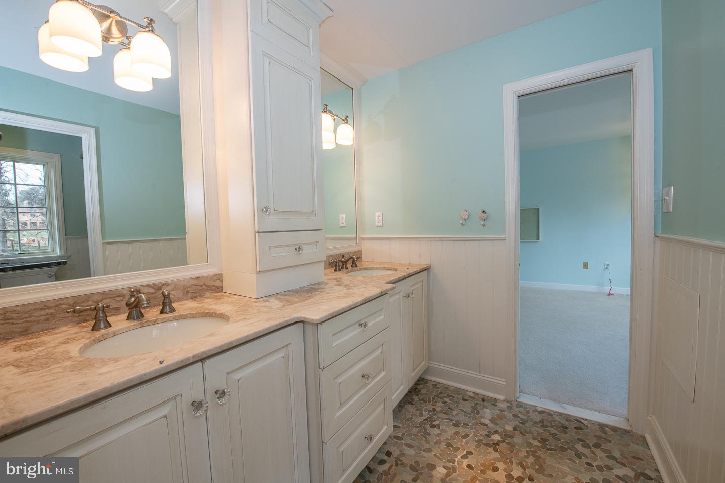 OVERLOOK - Residential