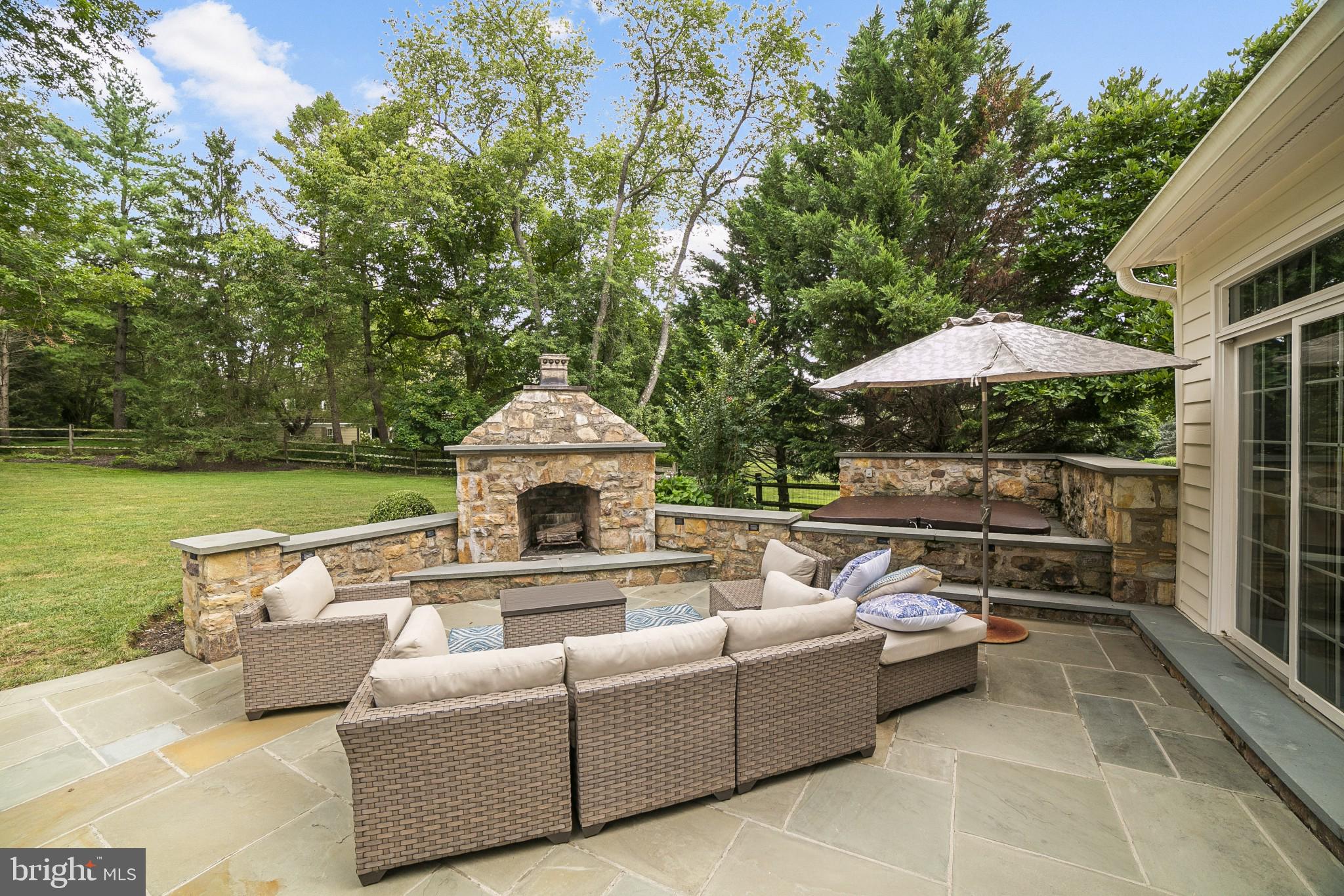 OVERLOOK - Residential