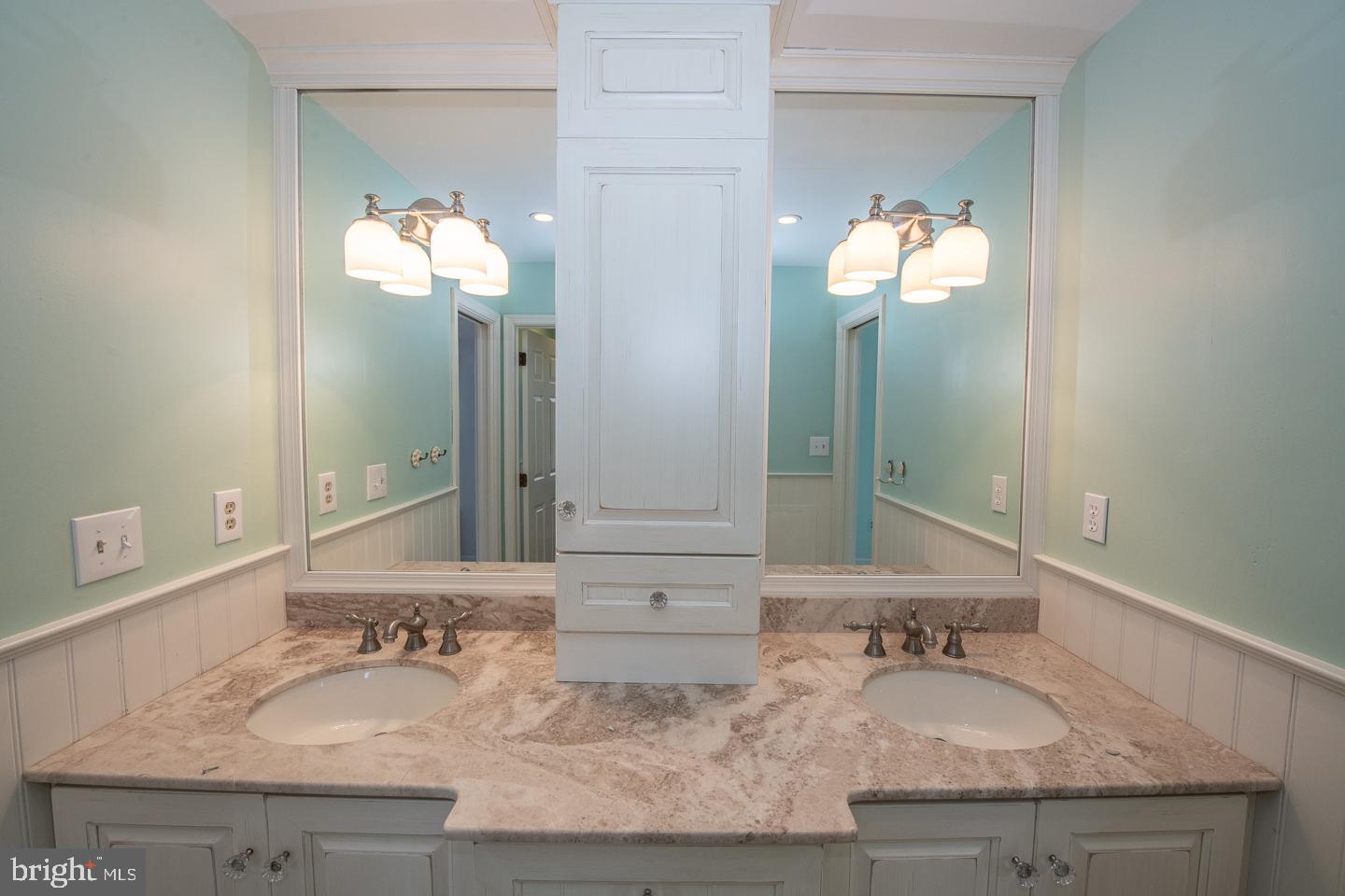 OVERLOOK - Residential