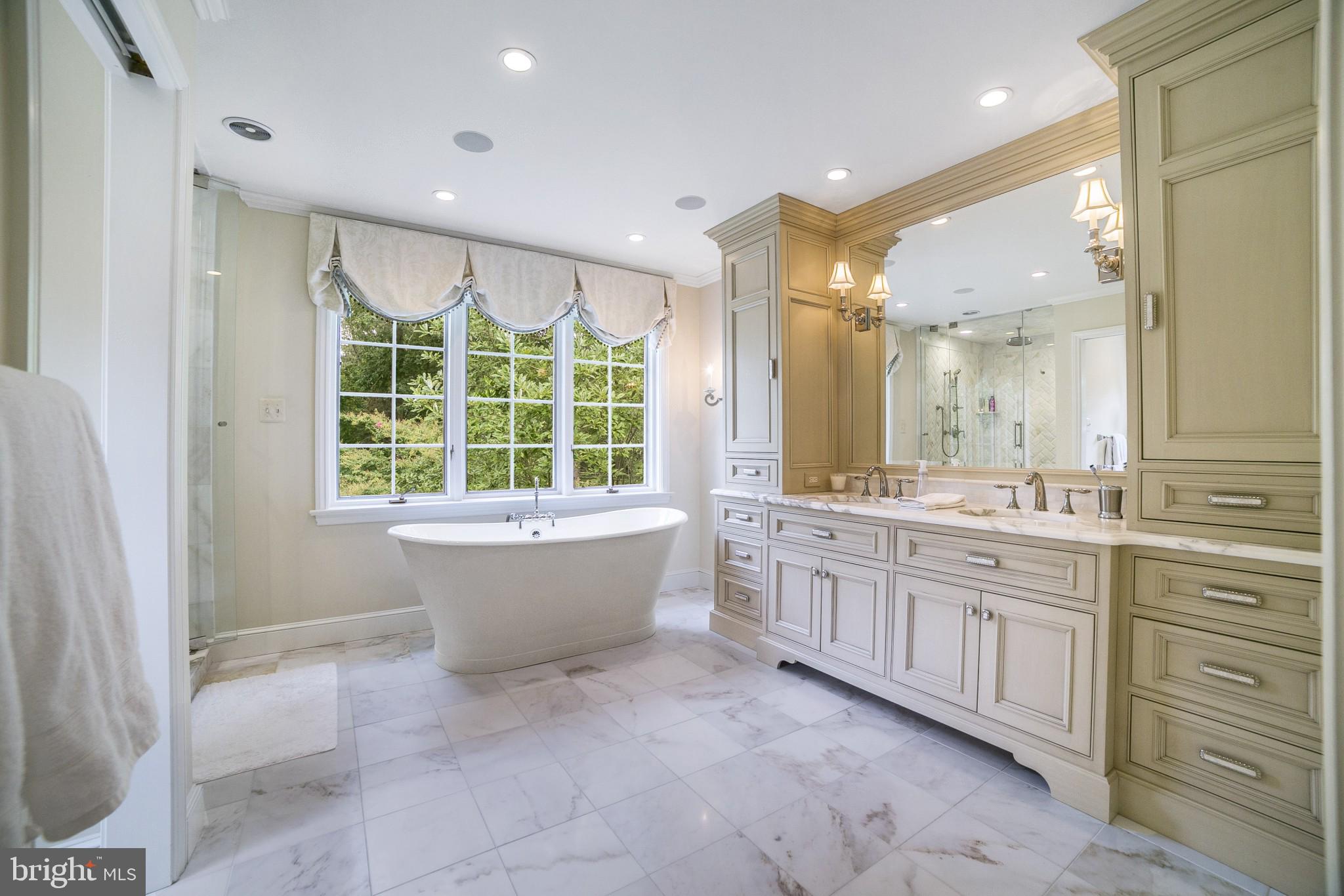 OVERLOOK - Residential