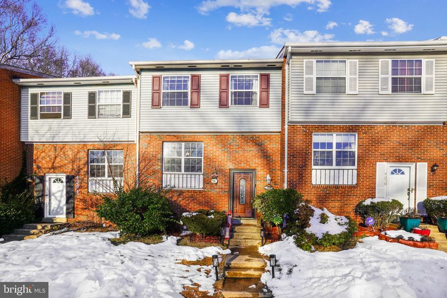 Updated townhouse in the older neighborhood of Dale City. Boasting a FINISHED BASEMENT WITH A BONUS ROOM, AND FIREPLACE!  Ample storage throughout and includes a separate laundry room. This 3 bed 2.5 bath is move in ready. The basement sliding doors lead out to the fenced backyard. Perfect for grilling and entertaining. Don't miss out!