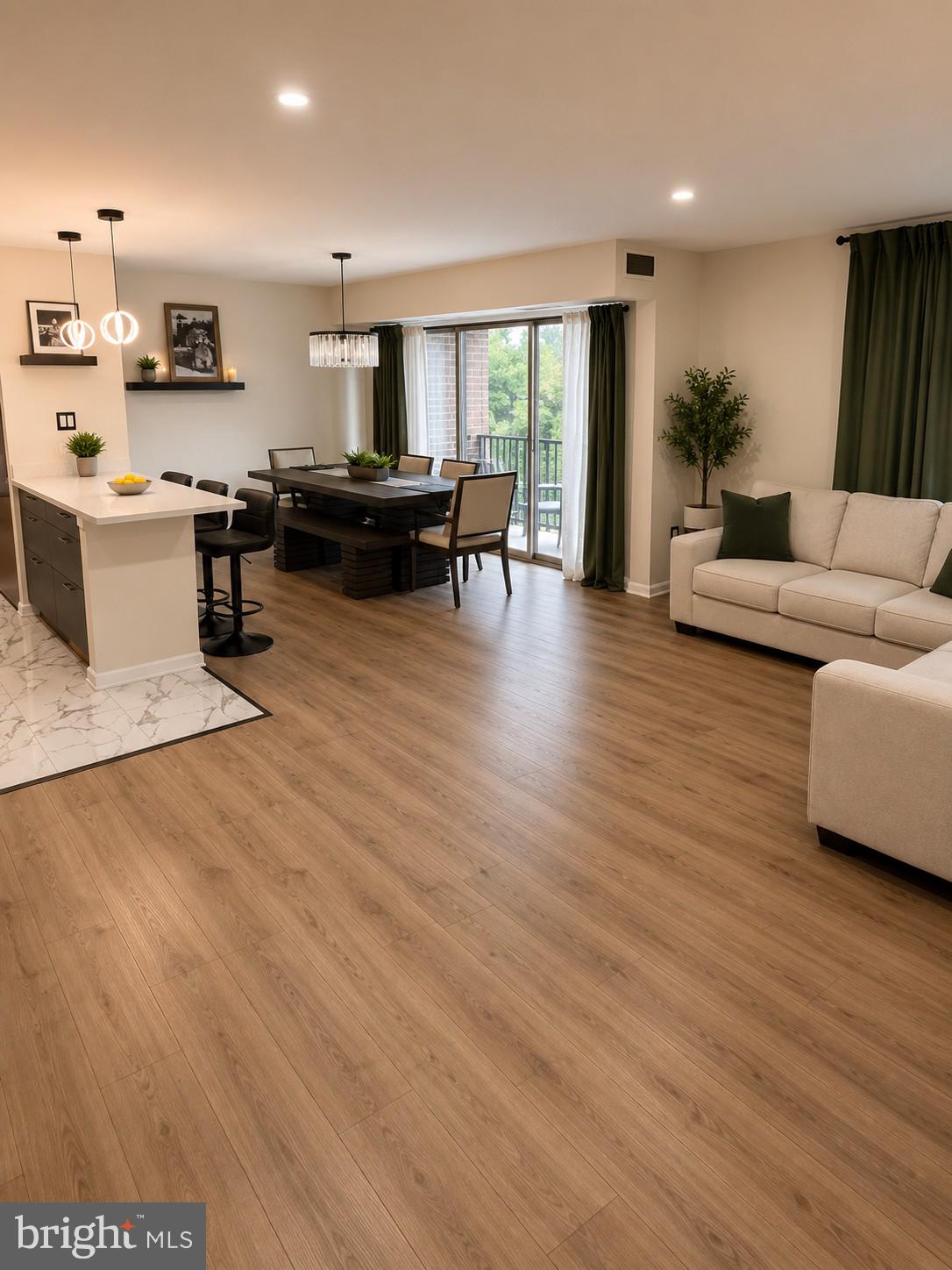 OCCOQUAN RIDGE CONDO - Residential