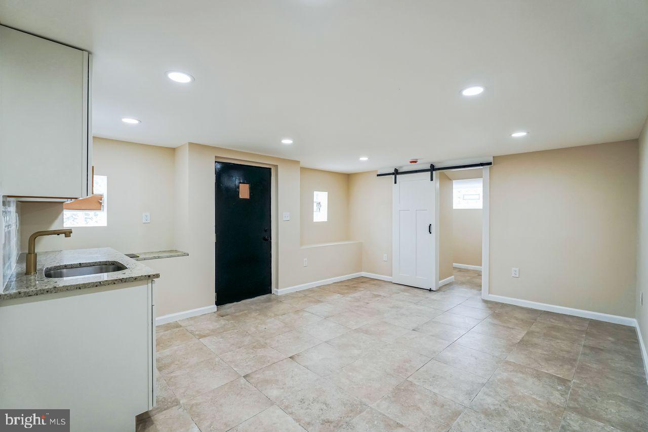 WEST PHILADELPHIA - Residential