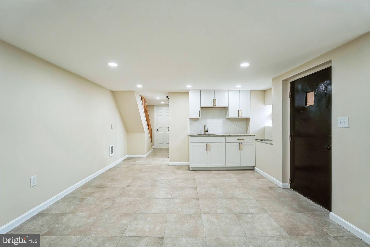 WEST PHILADELPHIA - Residential