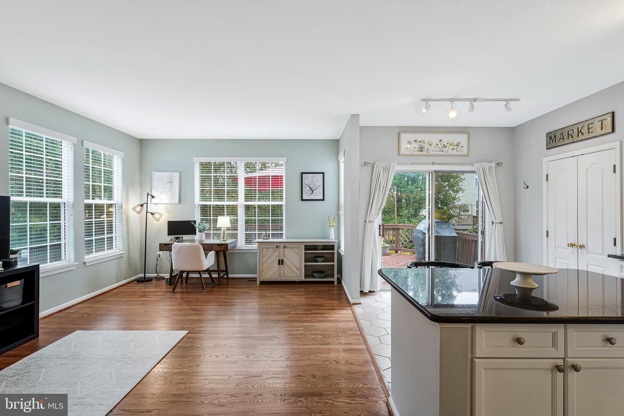 TOWNS AT STUART POINT - Residential