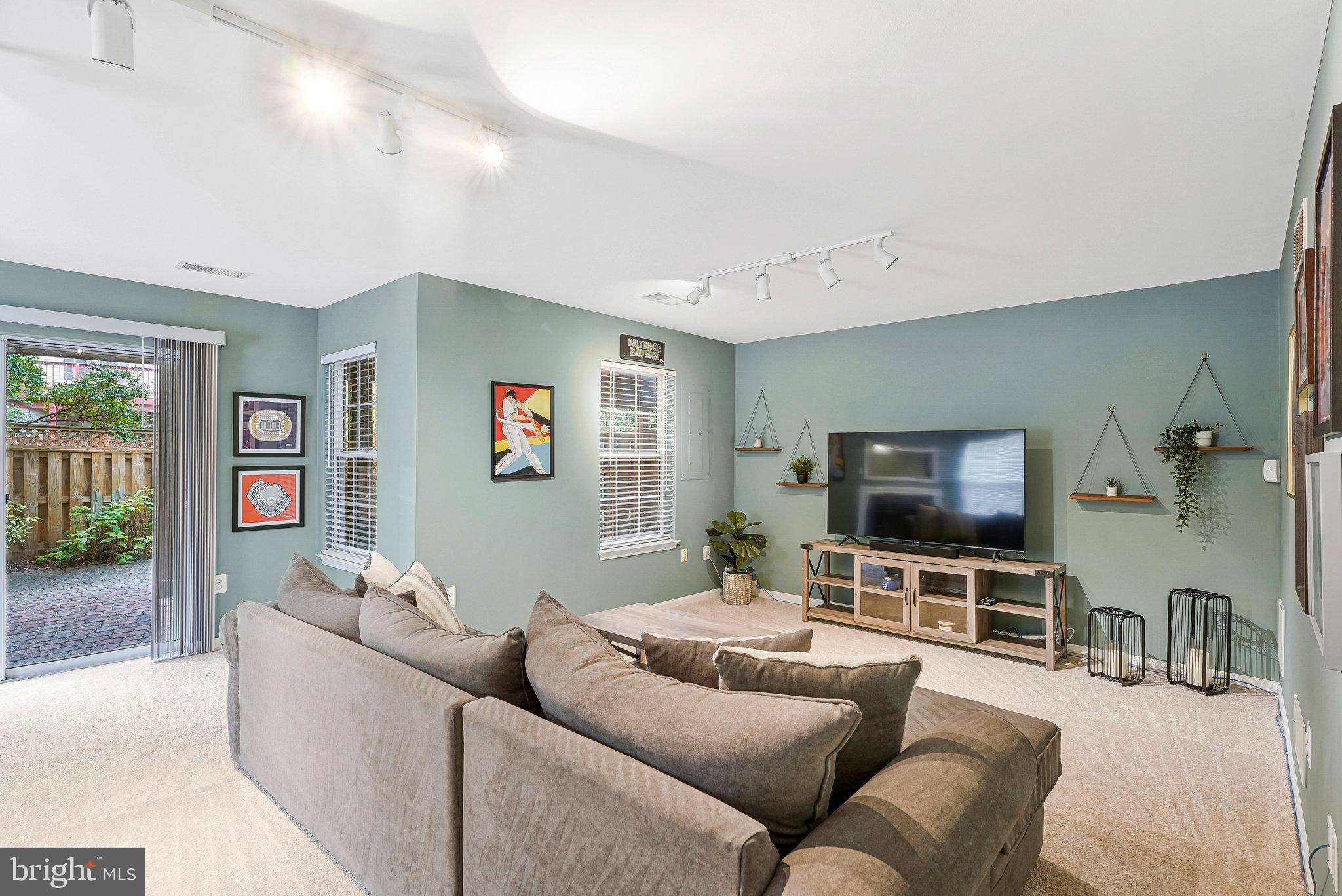 TOWNS AT STUART POINT - Residential