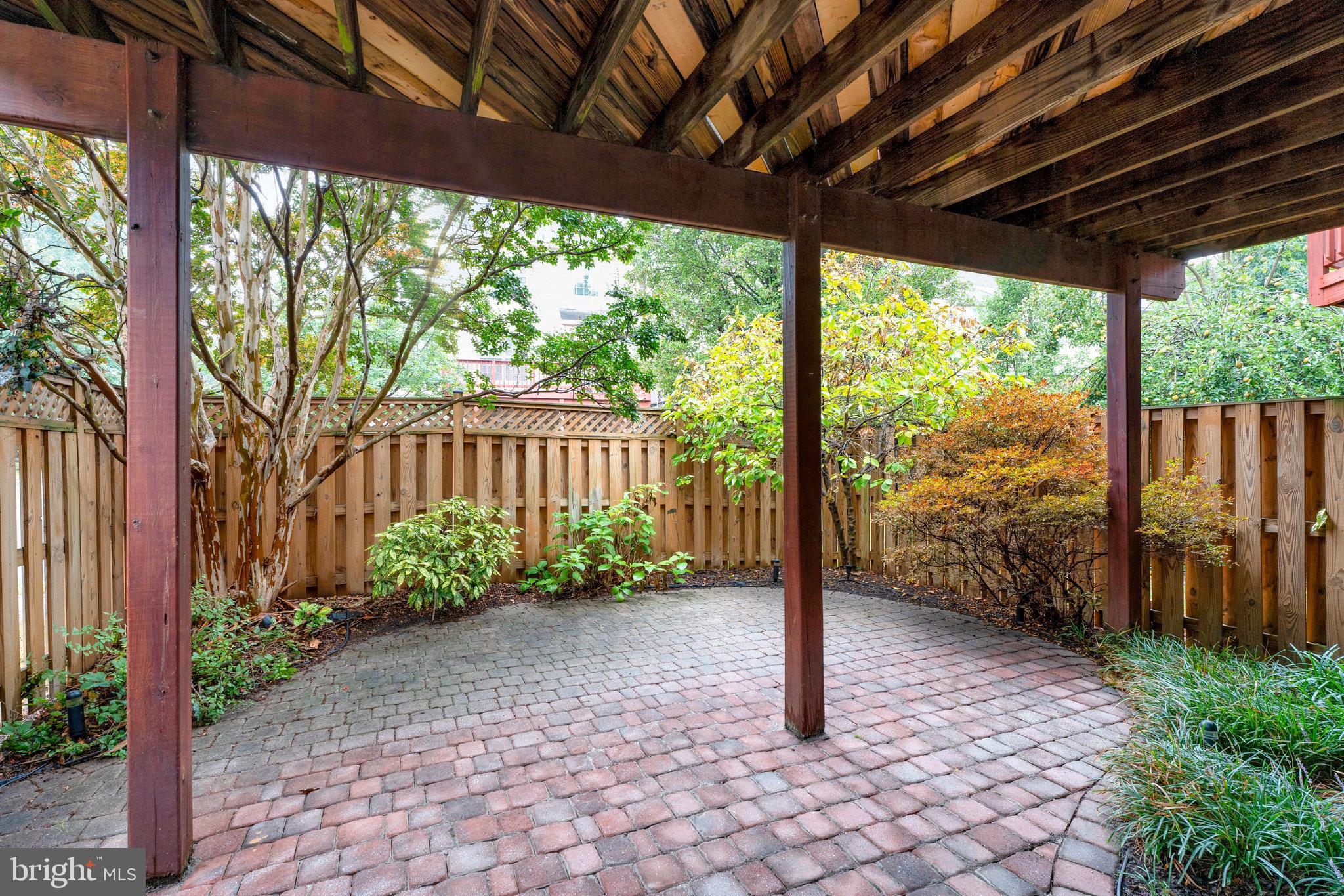 TOWNS AT STUART POINT - Residential