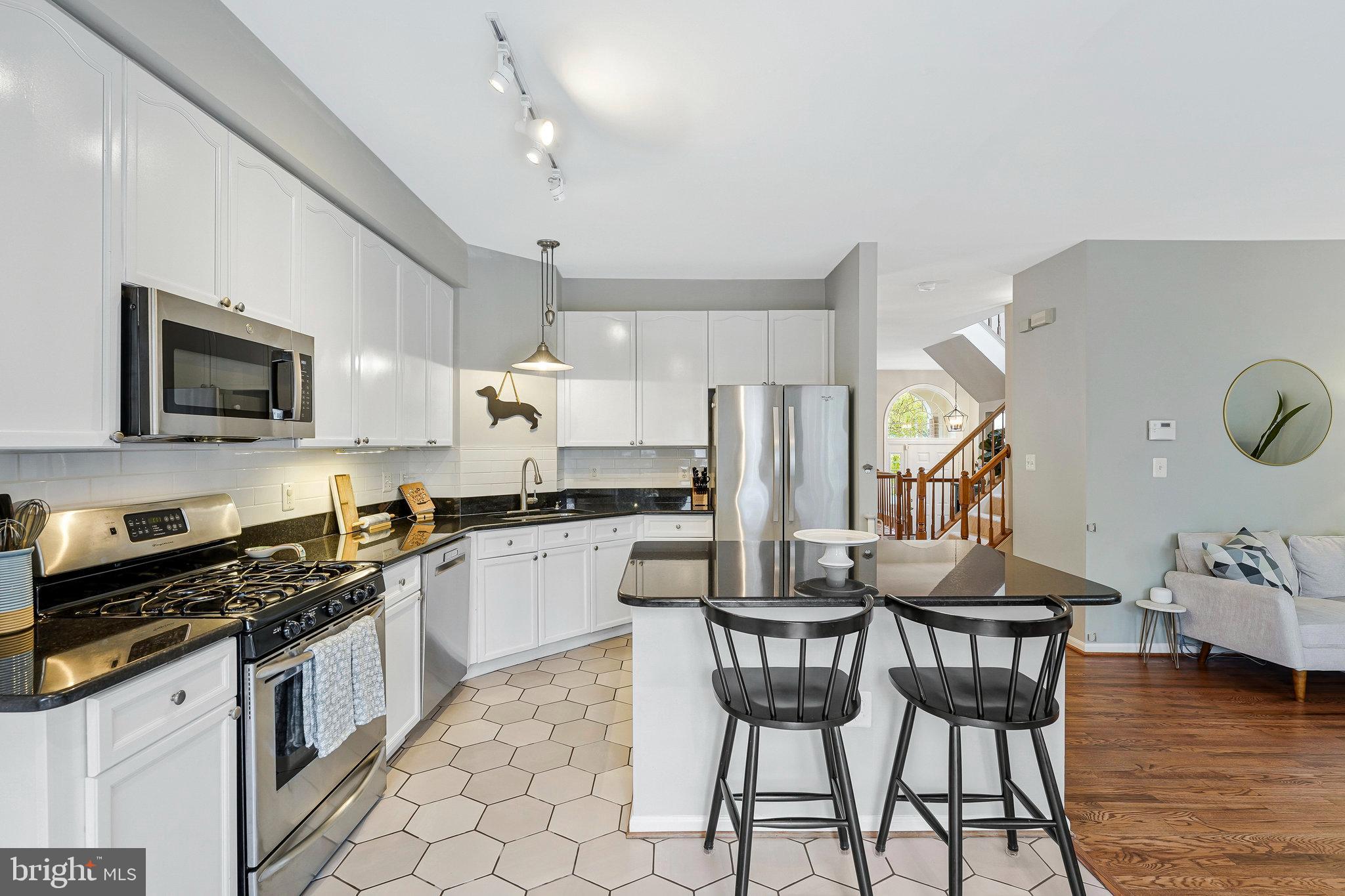 TOWNS AT STUART POINT - Residential