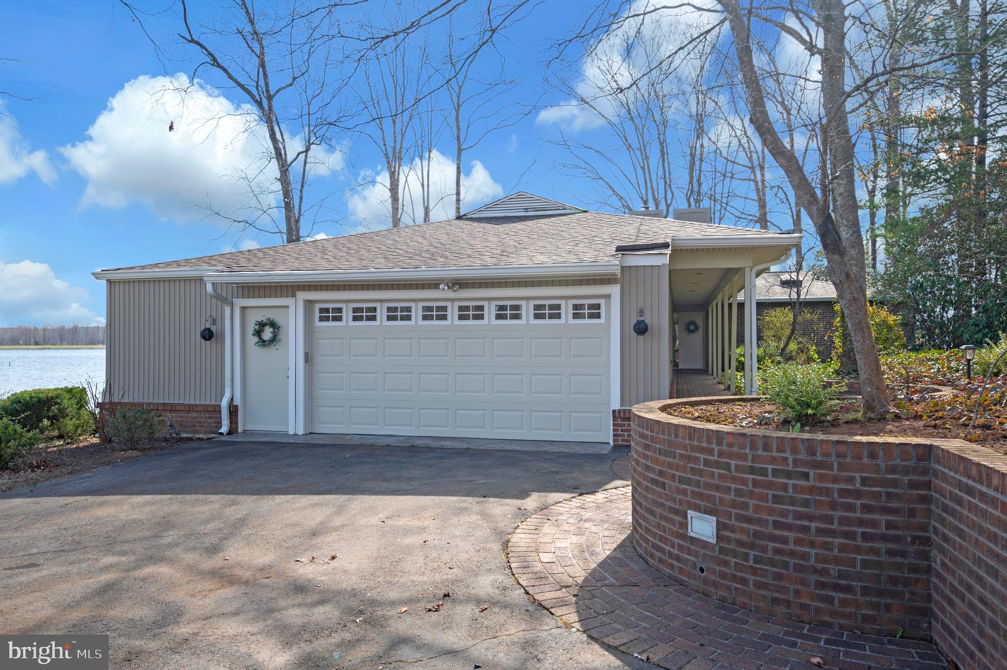 LAKE OF THE WOODS - Residential