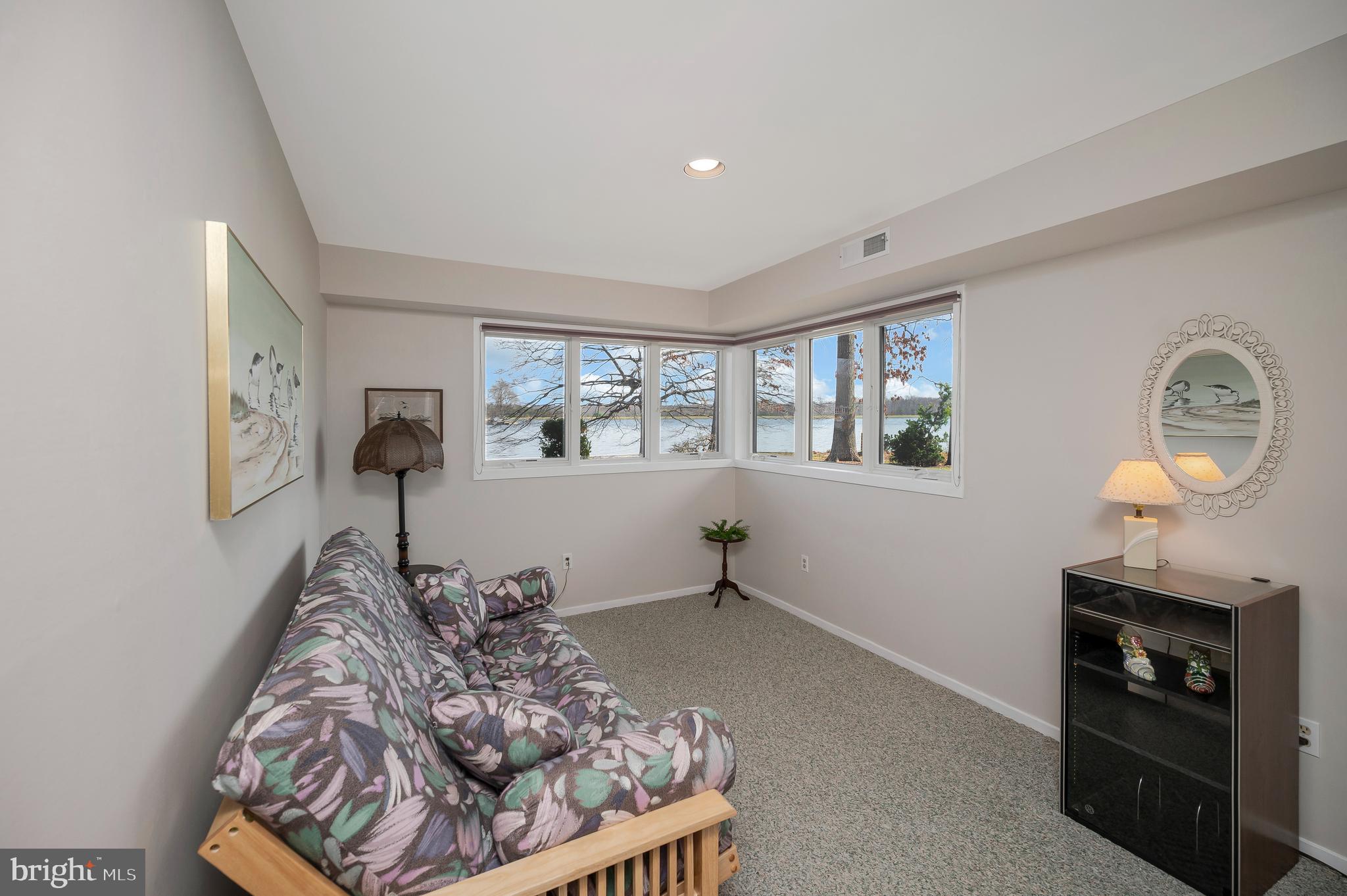 LAKE OF THE WOODS - Residential