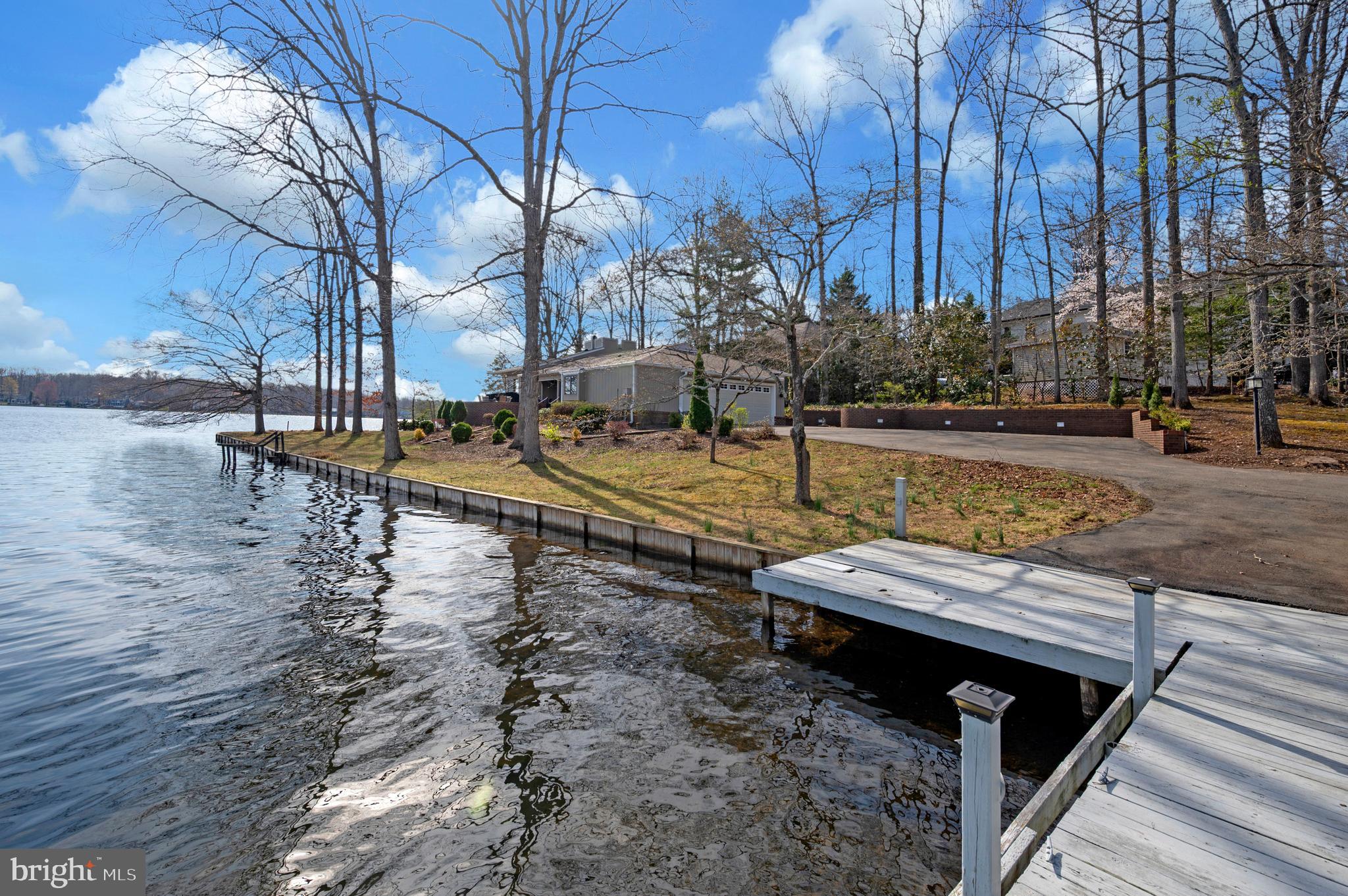 LAKE OF THE WOODS - Residential