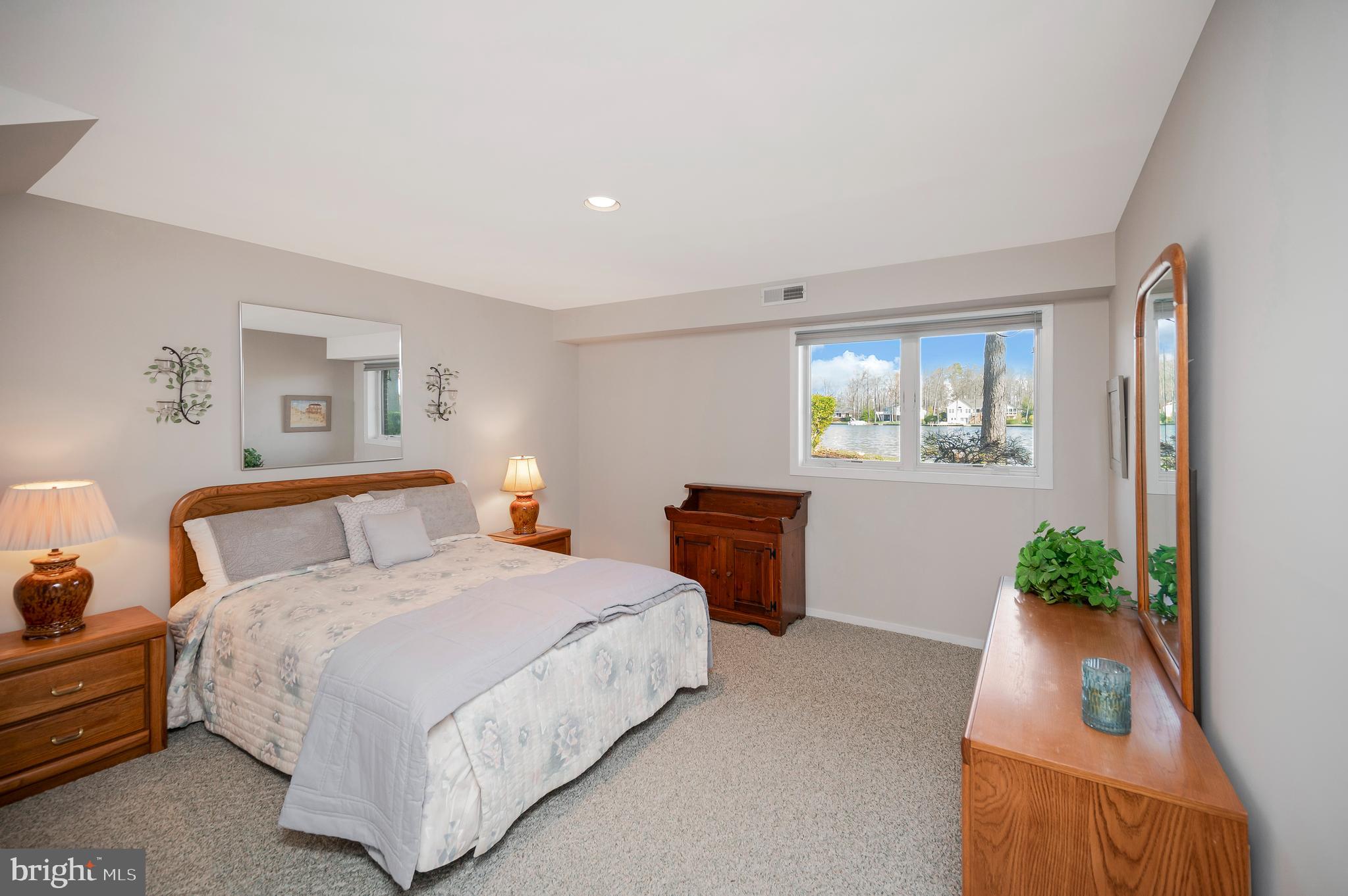 LAKE OF THE WOODS - Residential