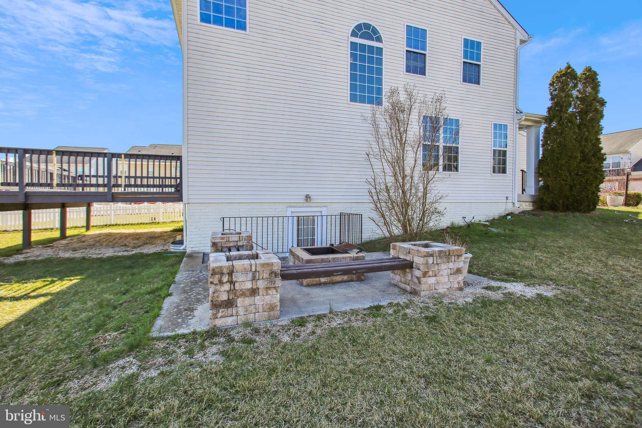 HAMMONDS MILL - Residential