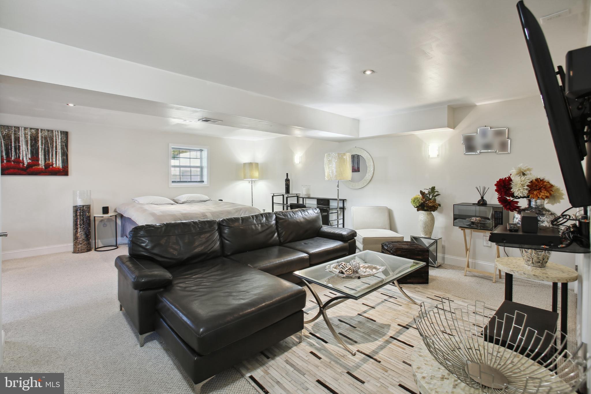 HAMMONDS MILL - Residential