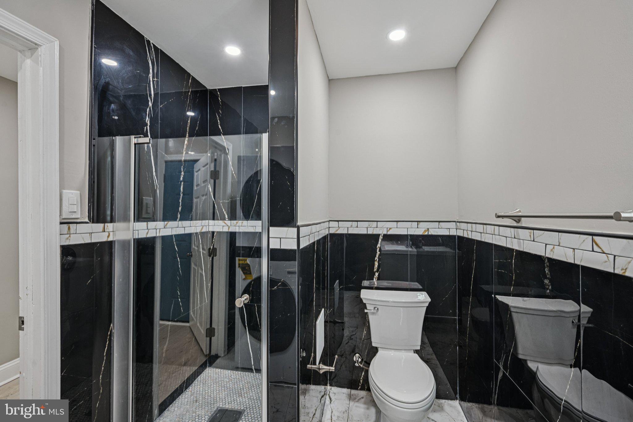 NORRIS SQUARE - Residential