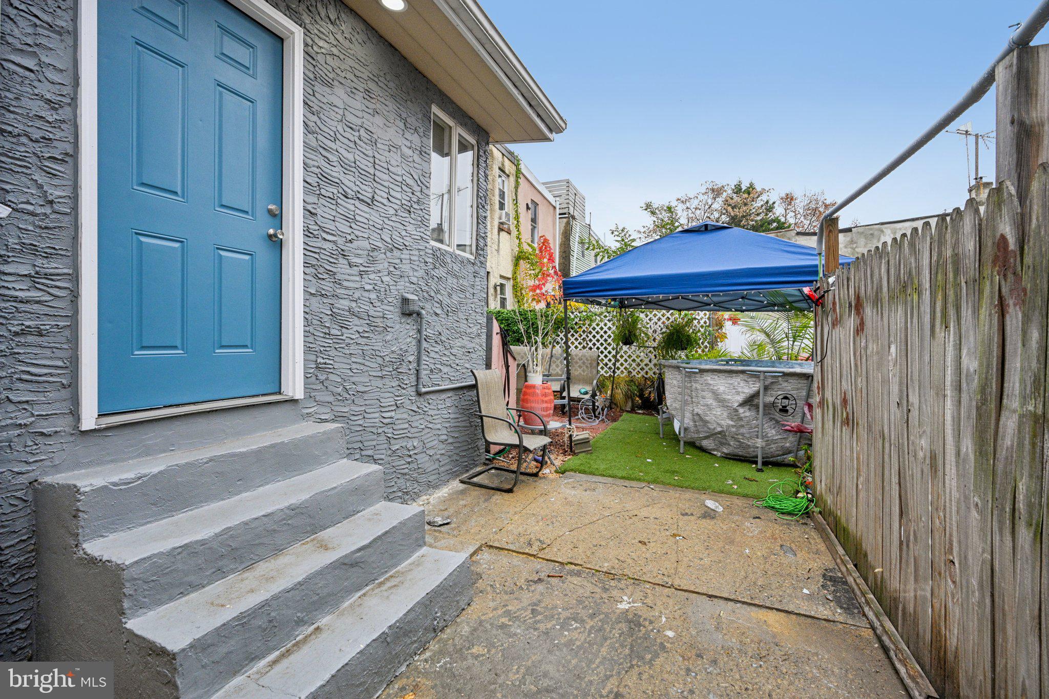 NORRIS SQUARE - Residential