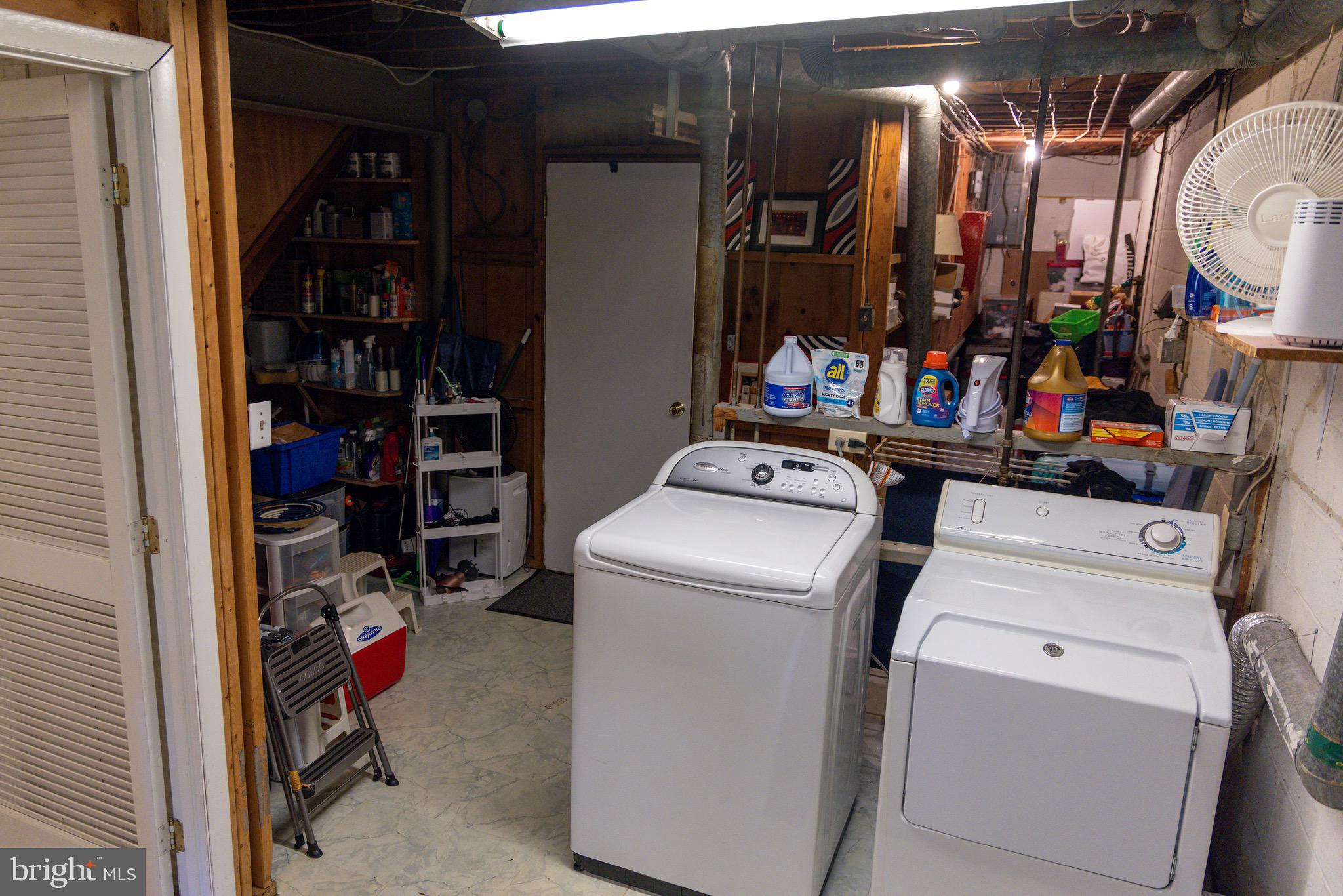 GRASS RIDGE - Residential Lease