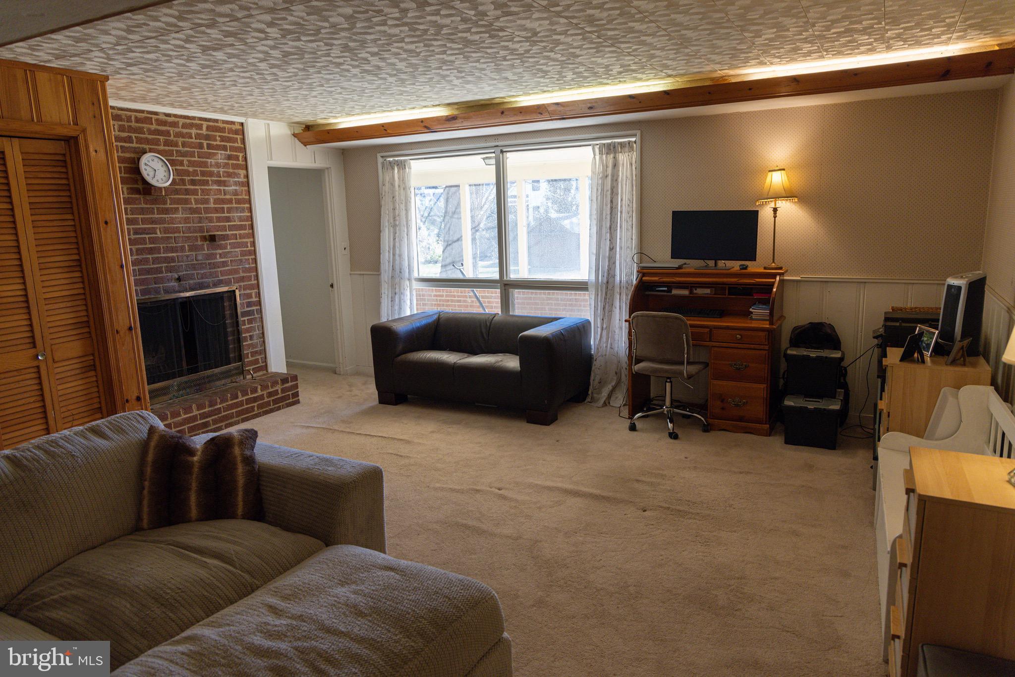 GRASS RIDGE - Residential Lease