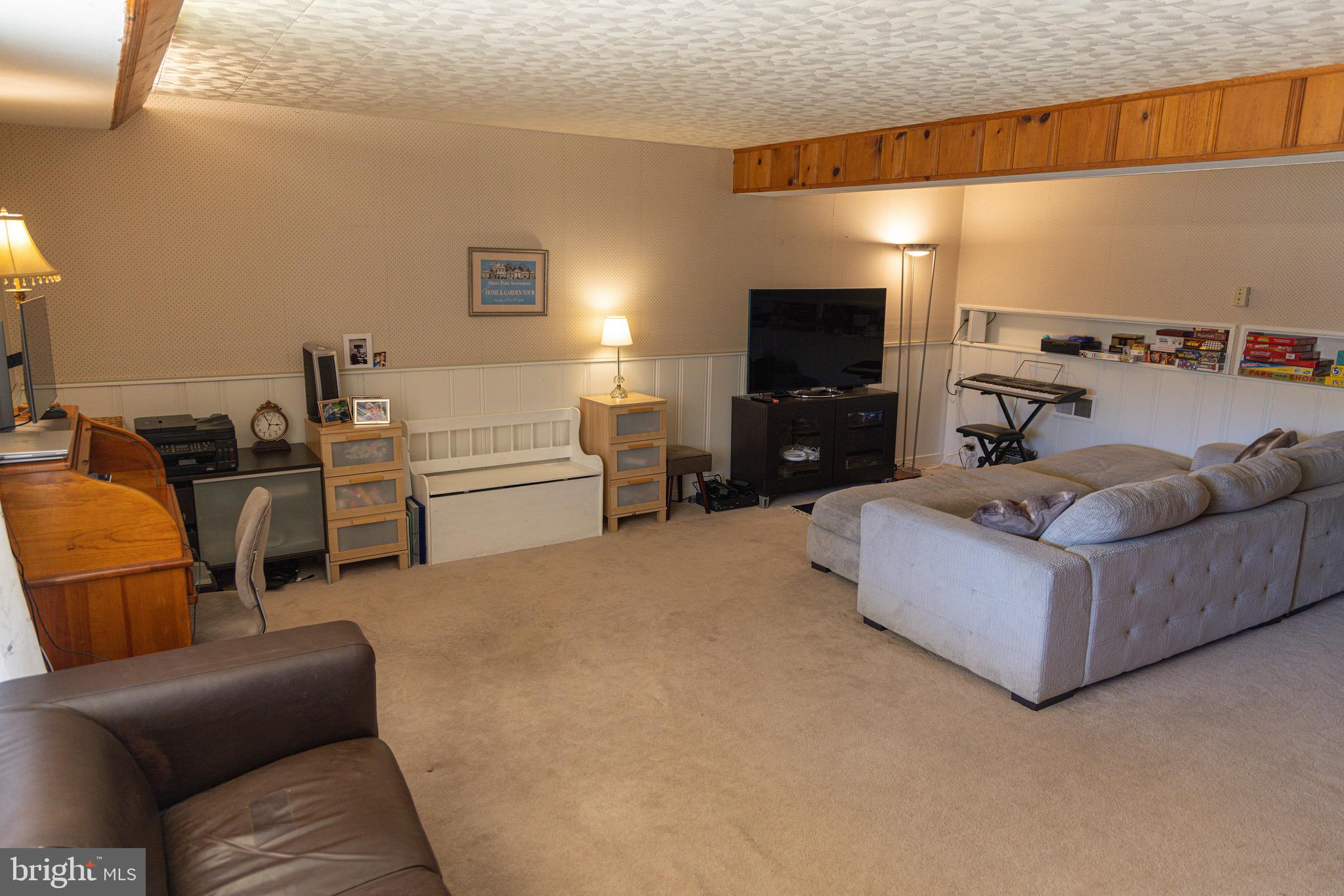 GRASS RIDGE - Residential Lease