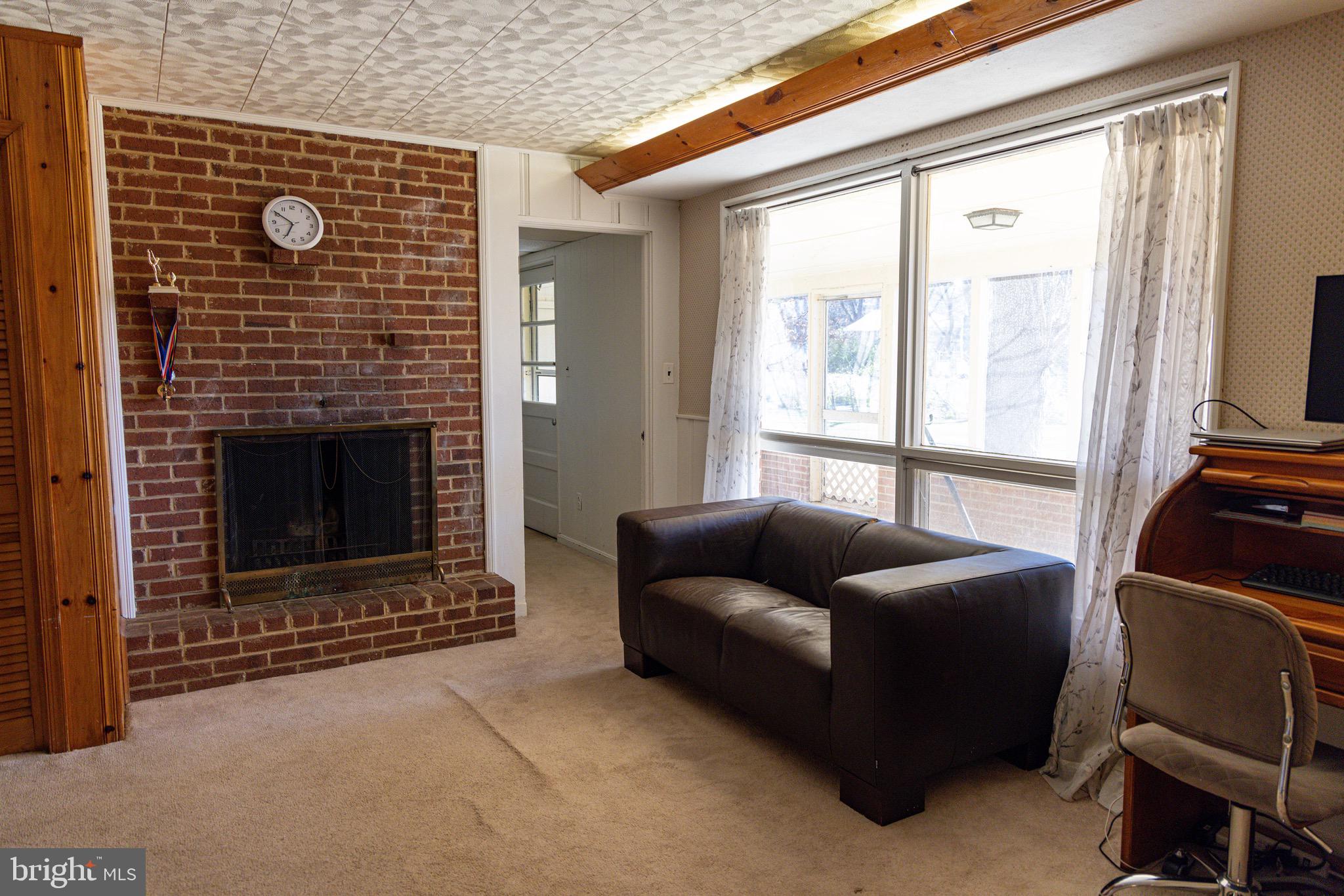 GRASS RIDGE - Residential Lease