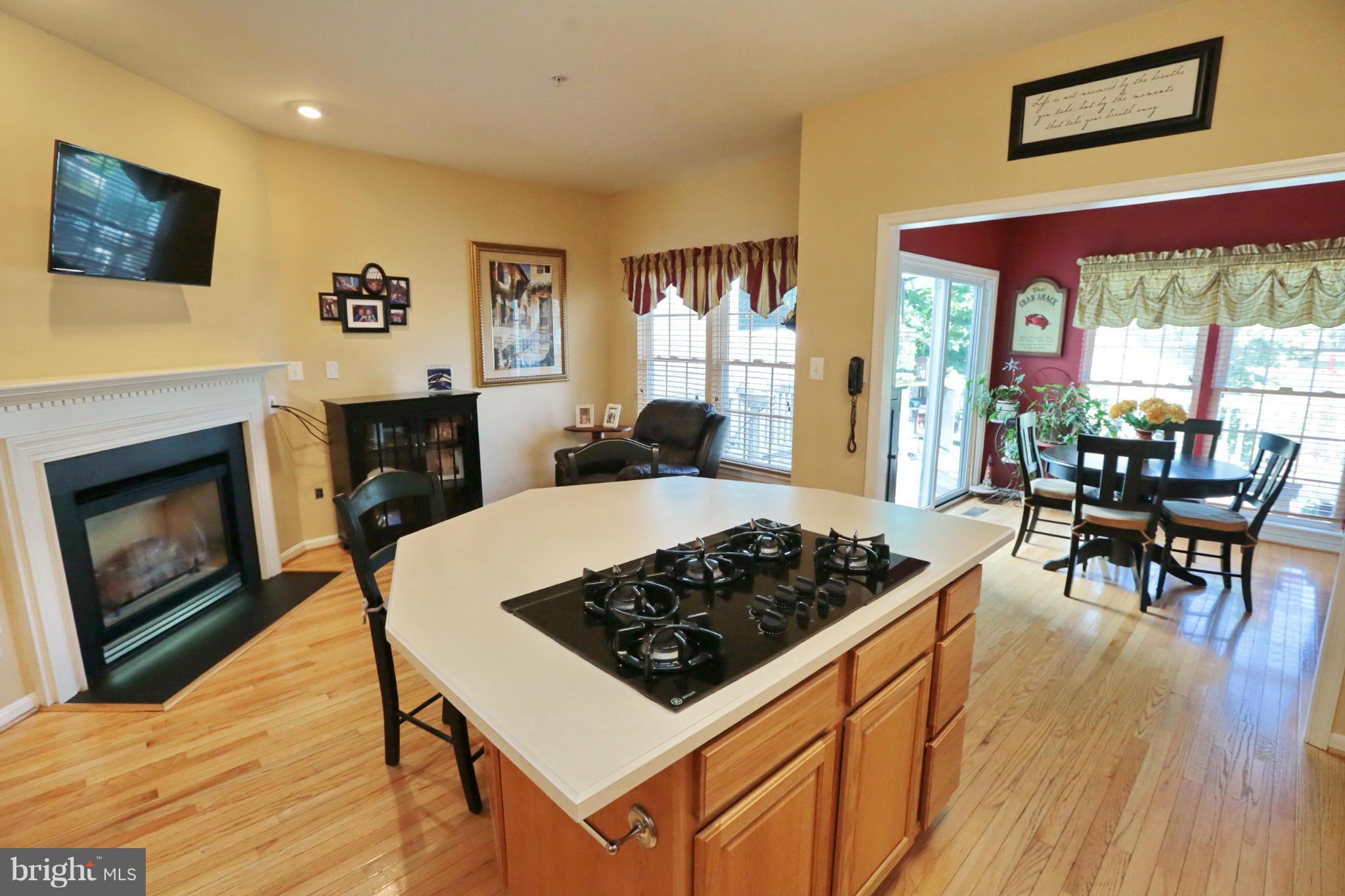 CROFTON MANOR - Residential