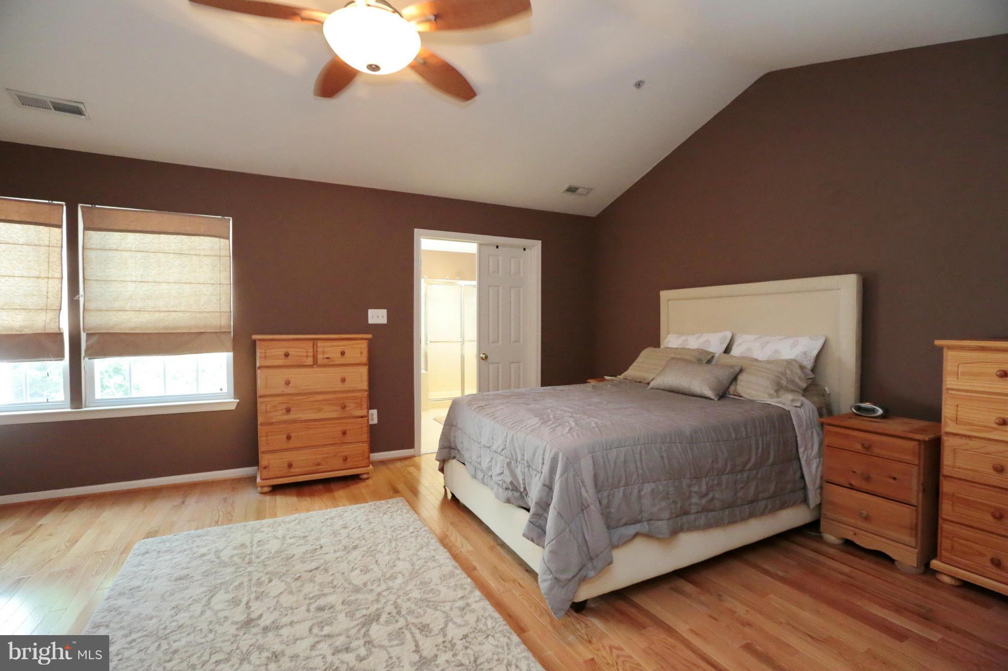 CROFTON MANOR - Residential