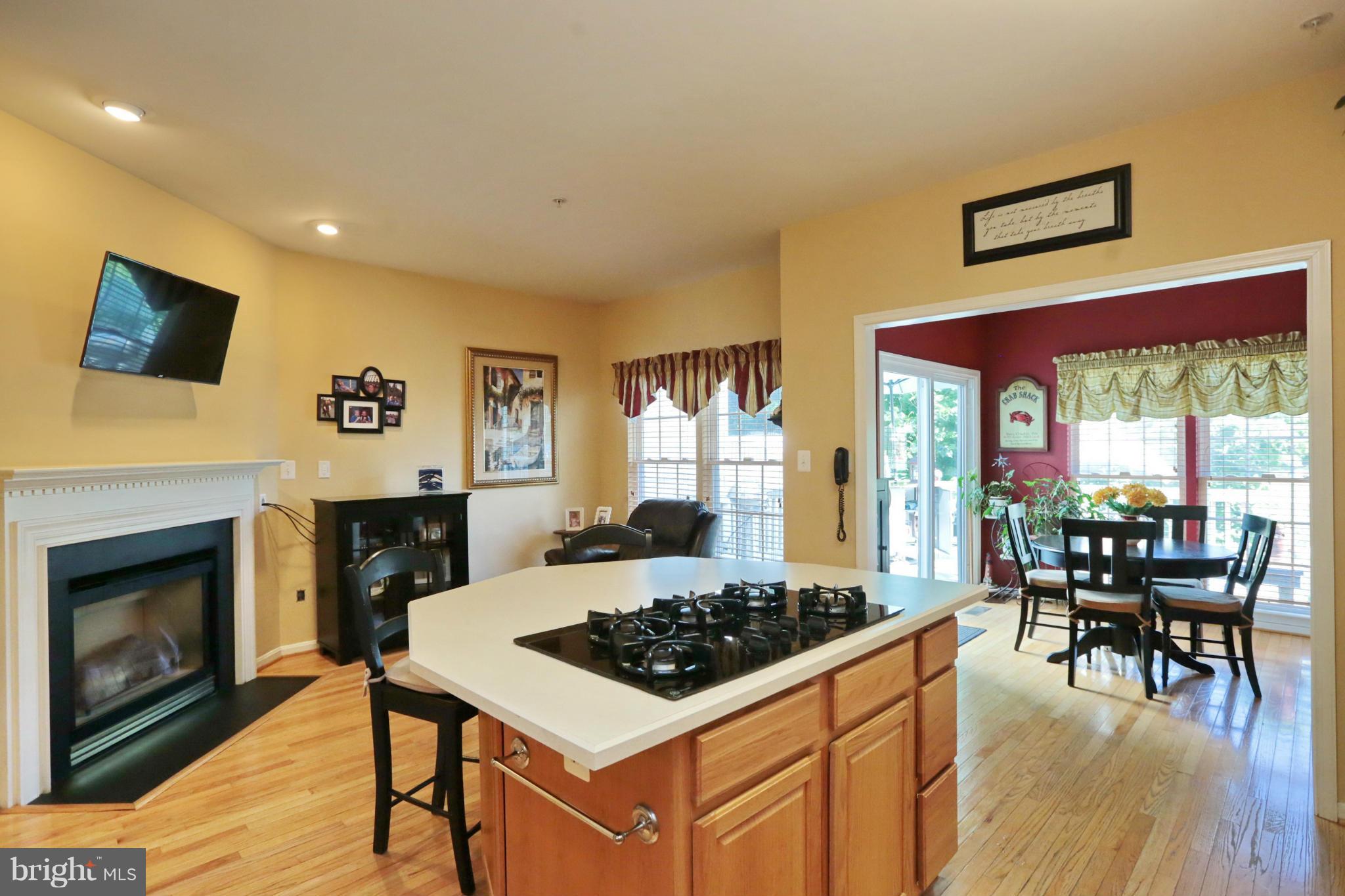 CROFTON MANOR - Residential