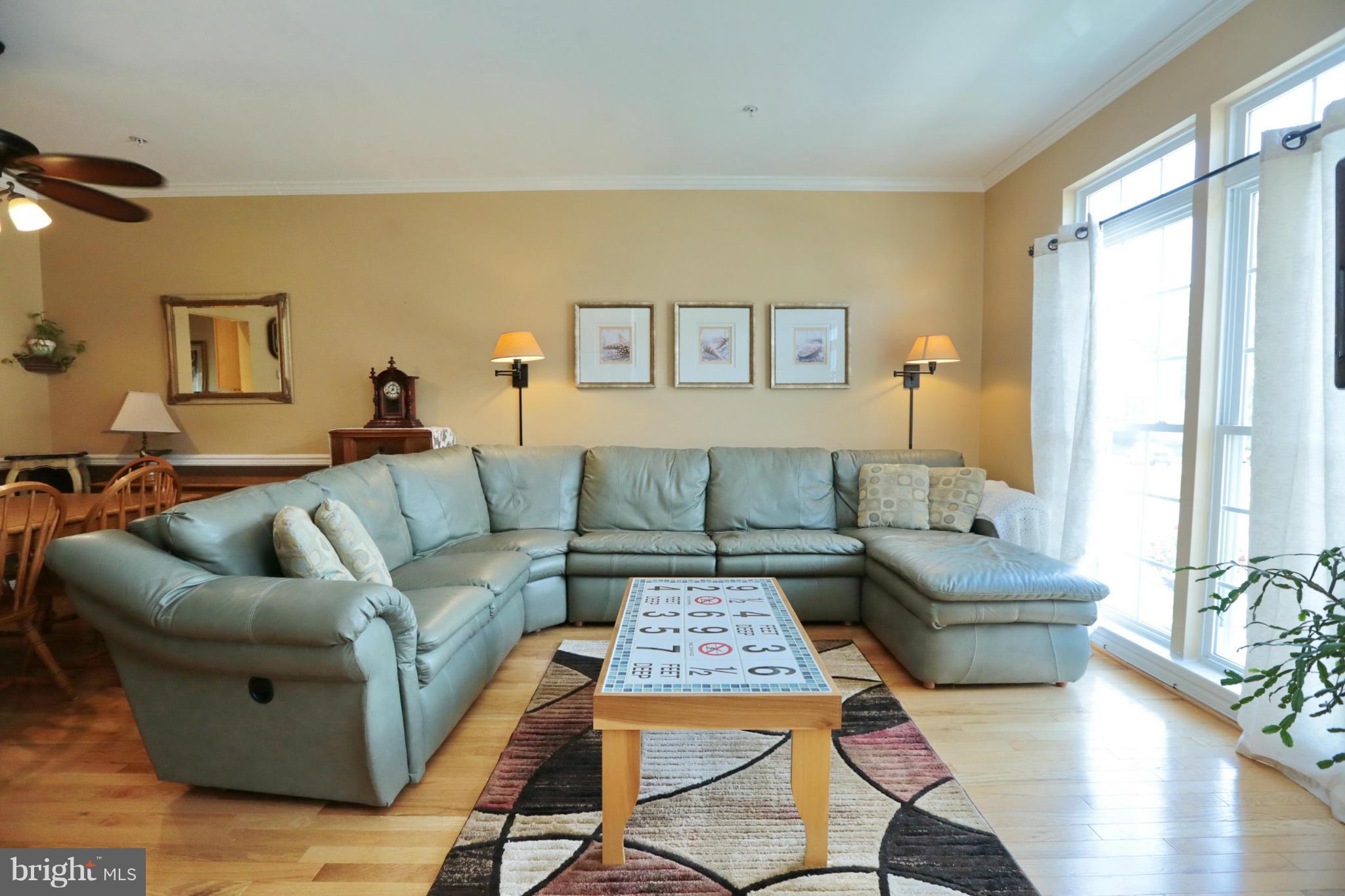 CROFTON MANOR - Residential