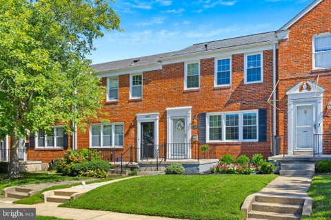 Townhouse For Sale - 1532 Cottage Ln<br/> Baltimore County, BALTIMORE, MD 21286
