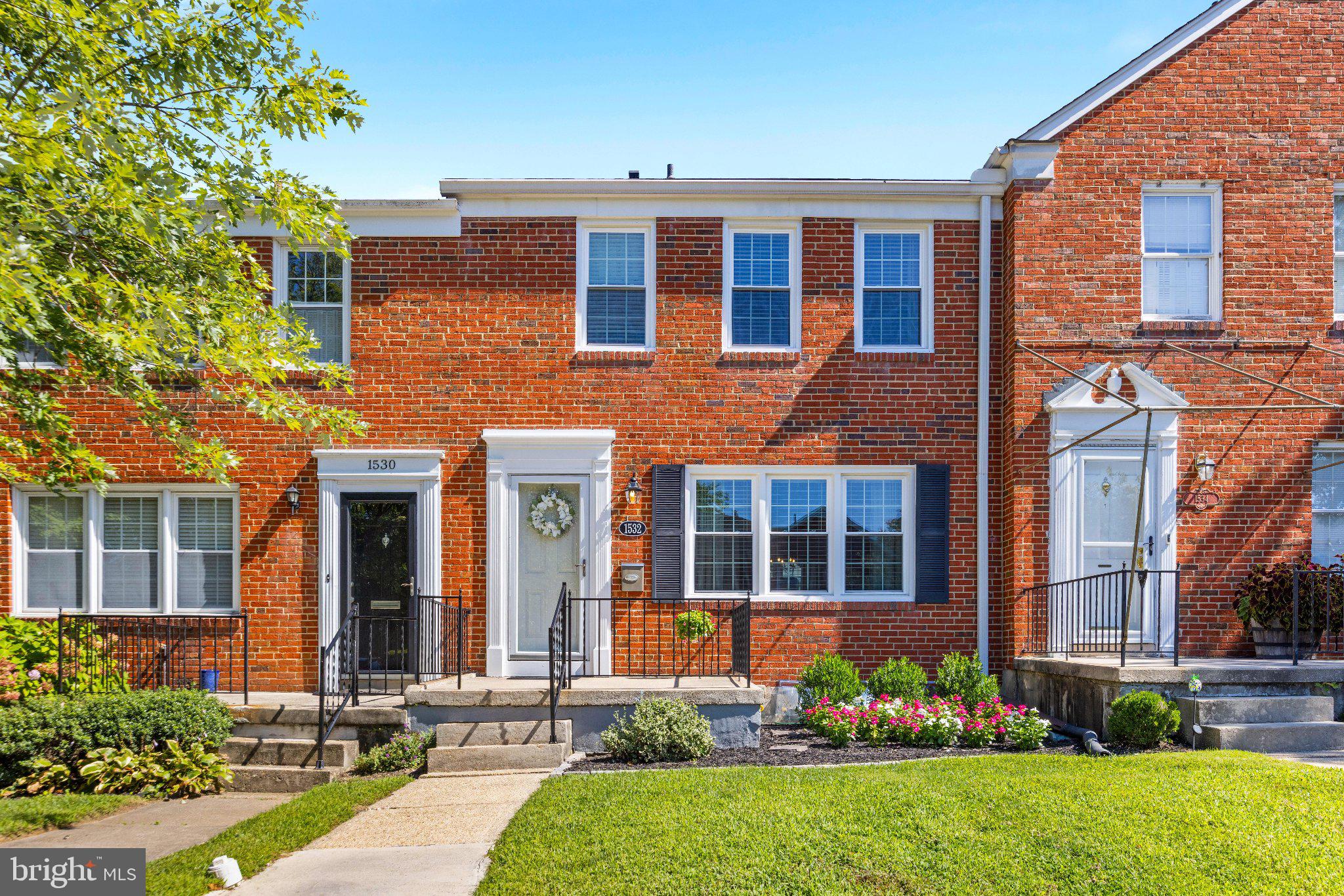 1532 COTTAGE