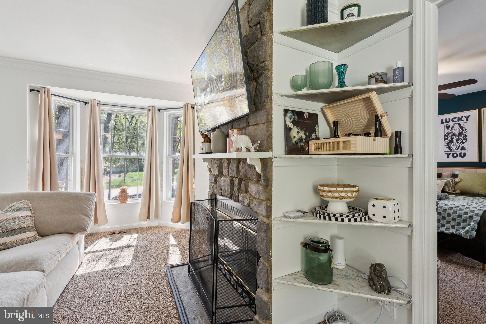 LAKE WILDERNESS - Residential