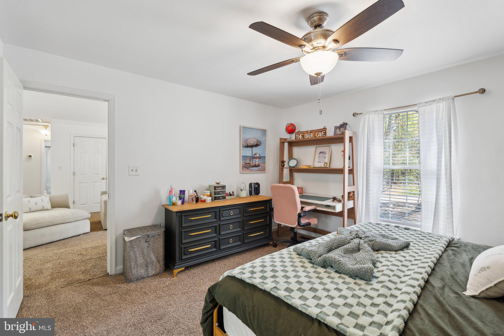 LAKE WILDERNESS - Residential