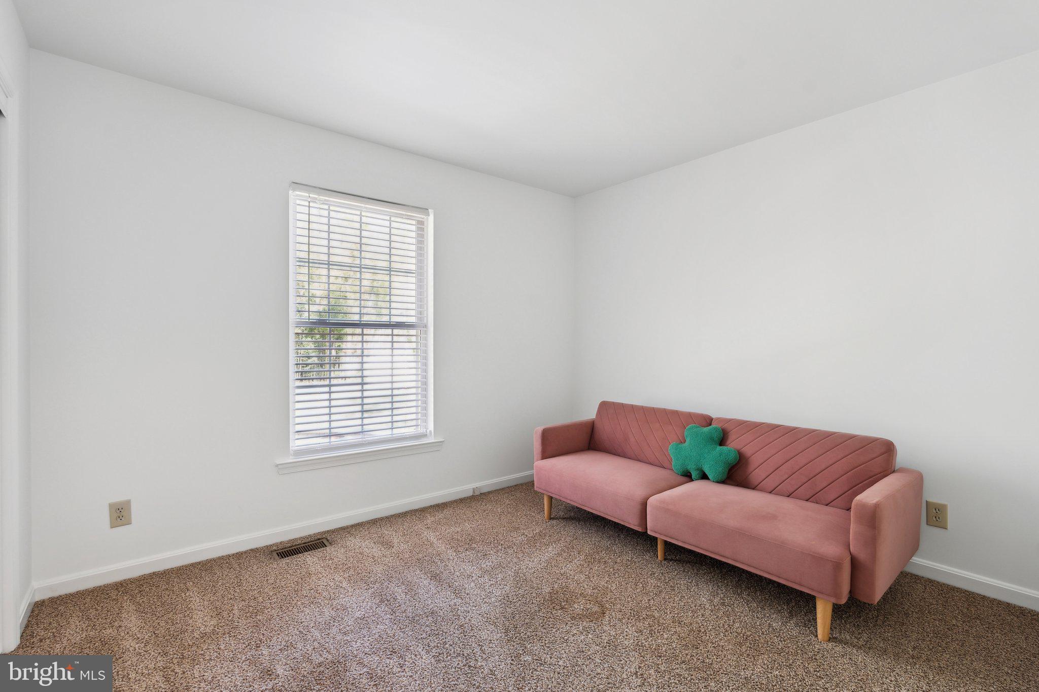 LAKE WILDERNESS - Residential