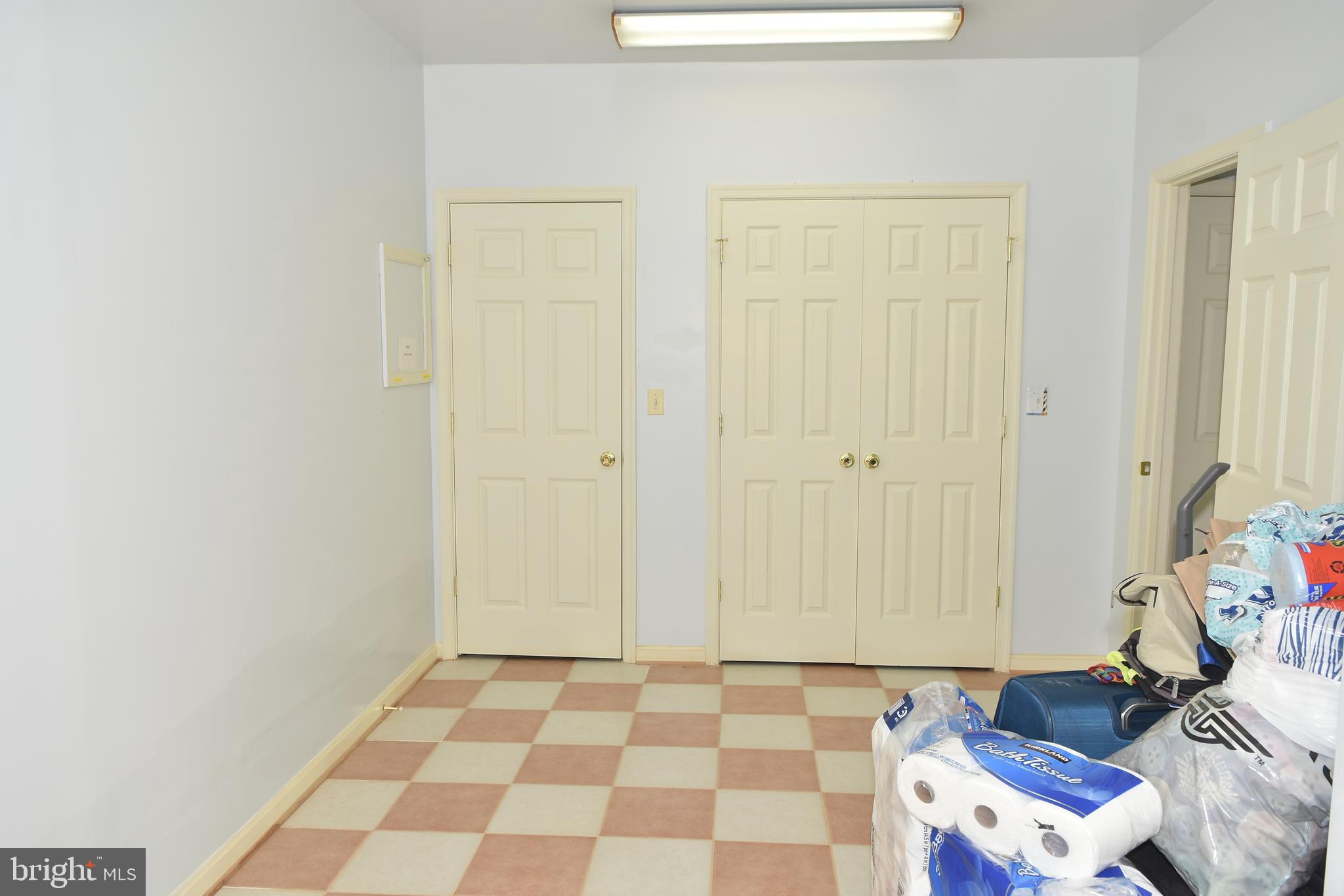 LEWIS PARK - Residential