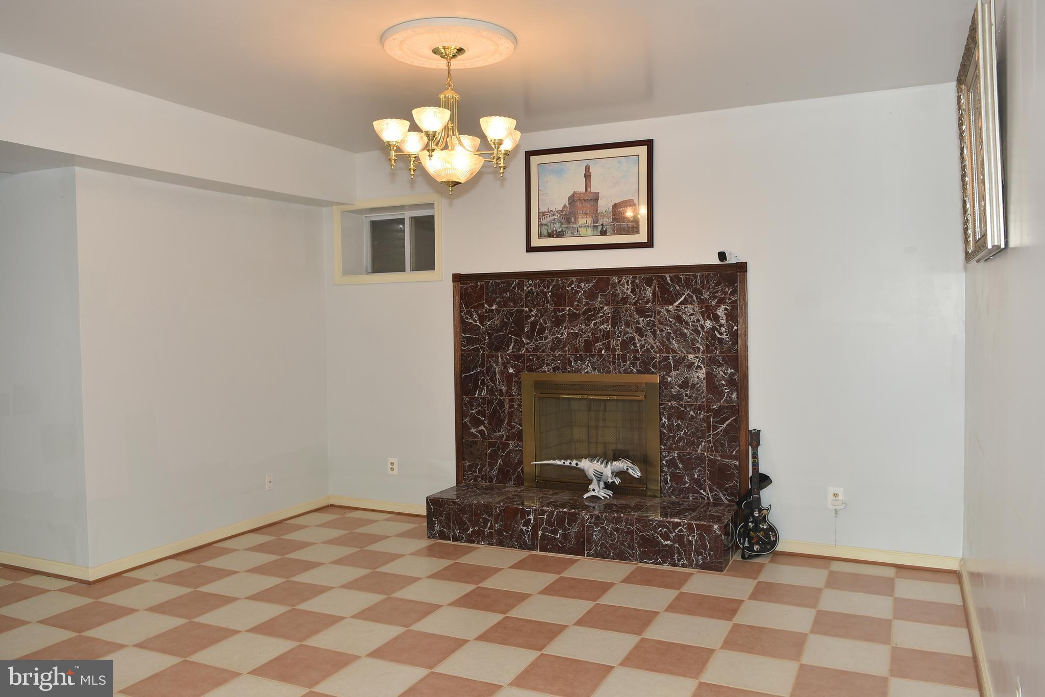 LEWIS PARK - Residential