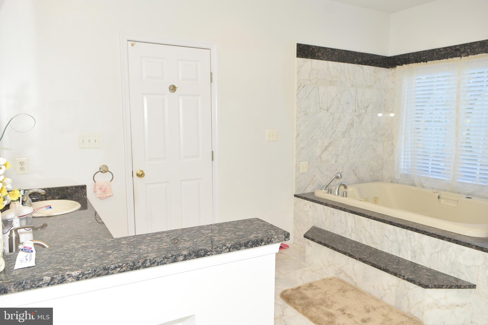 LEWIS PARK - Residential