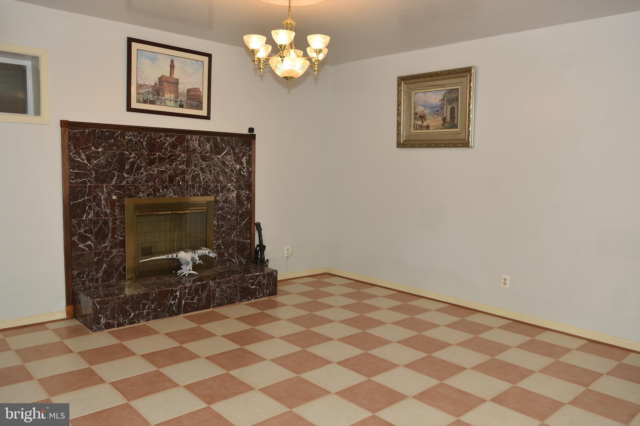 LEWIS PARK - Residential