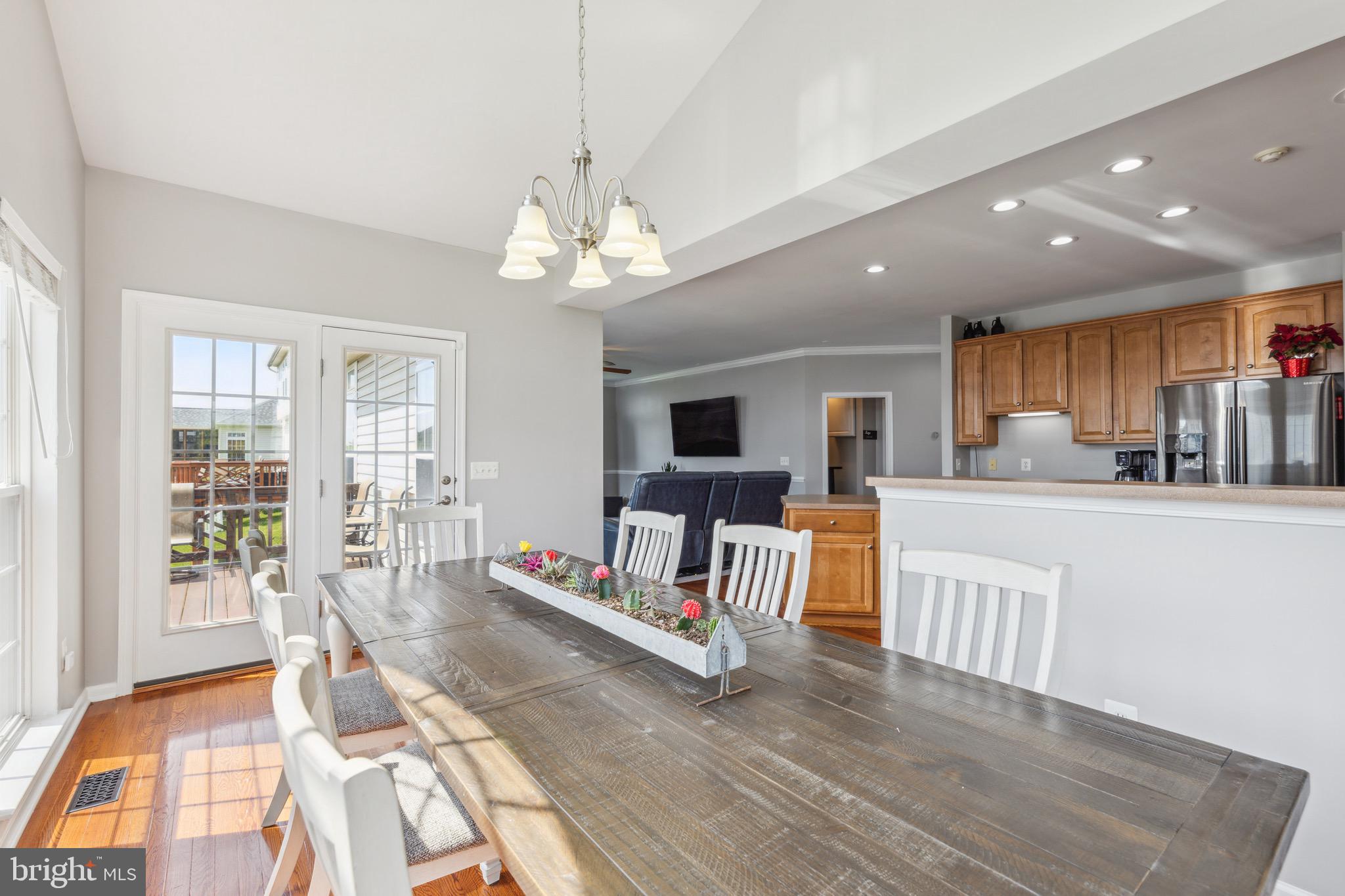 LAKELAND PLACE - Residential