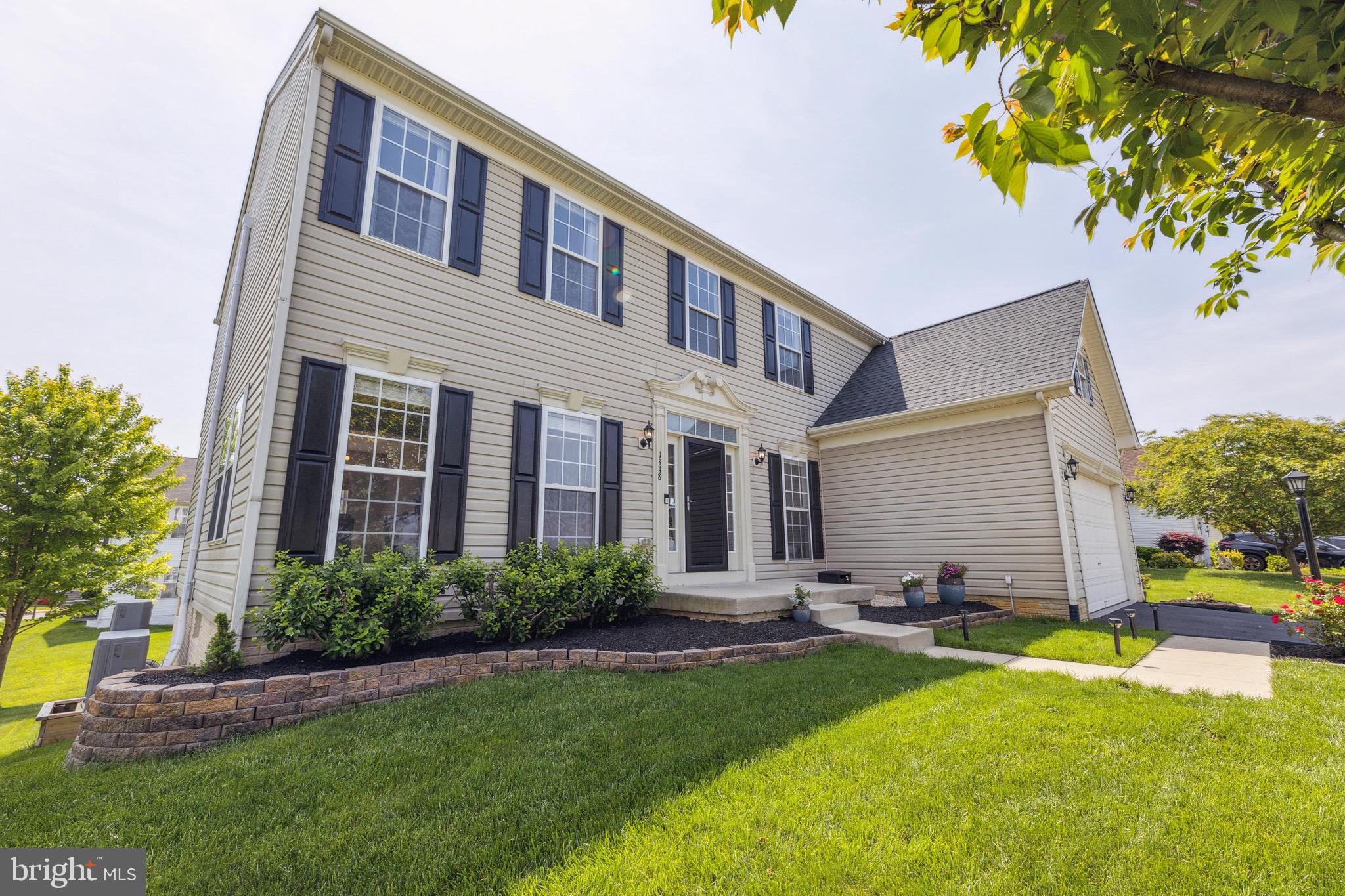 LAKELAND PLACE - Residential