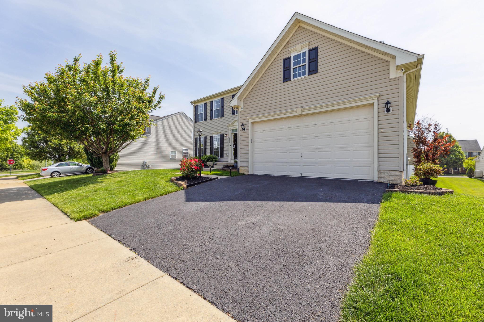 LAKELAND PLACE - Residential