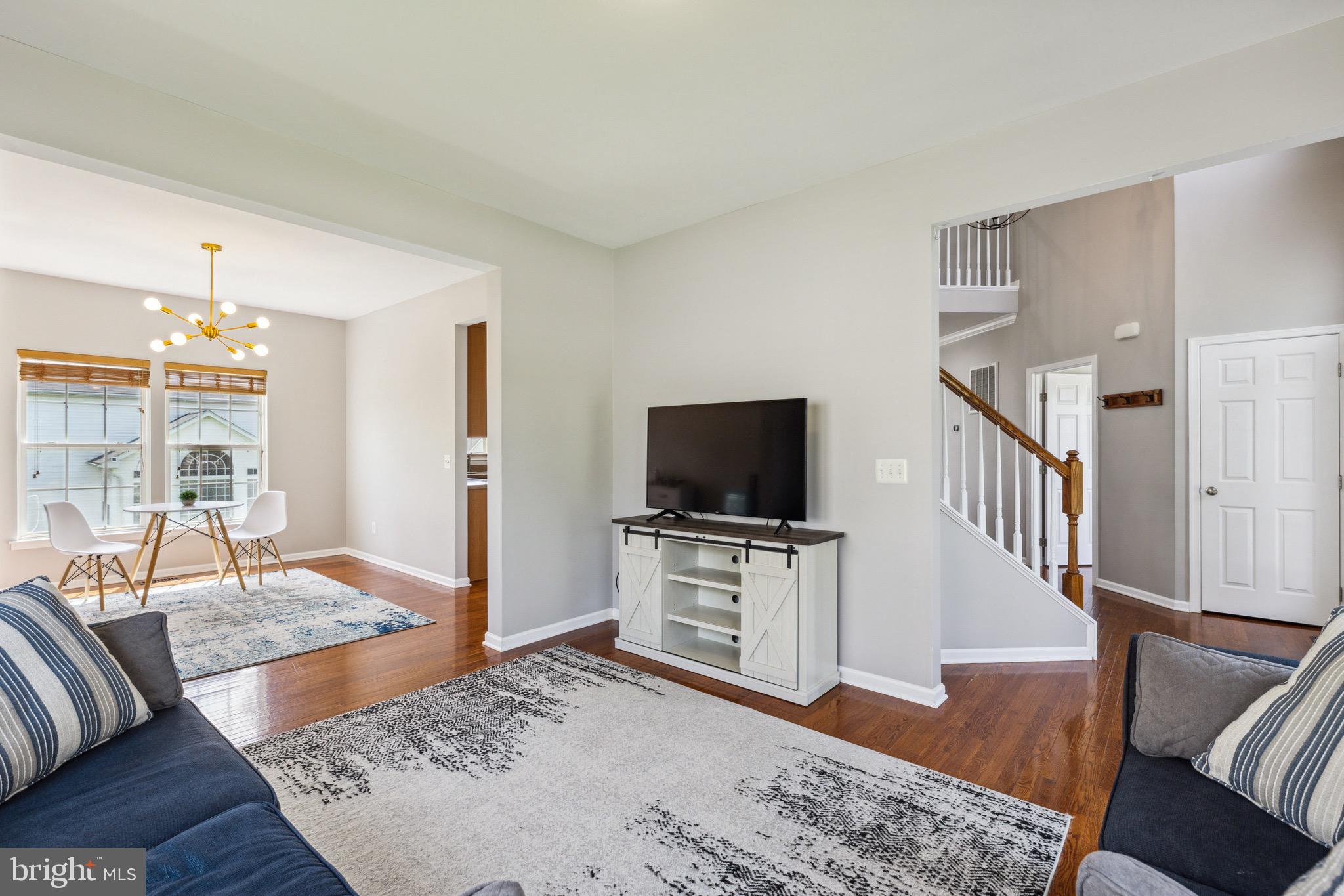 LAKELAND PLACE - Residential