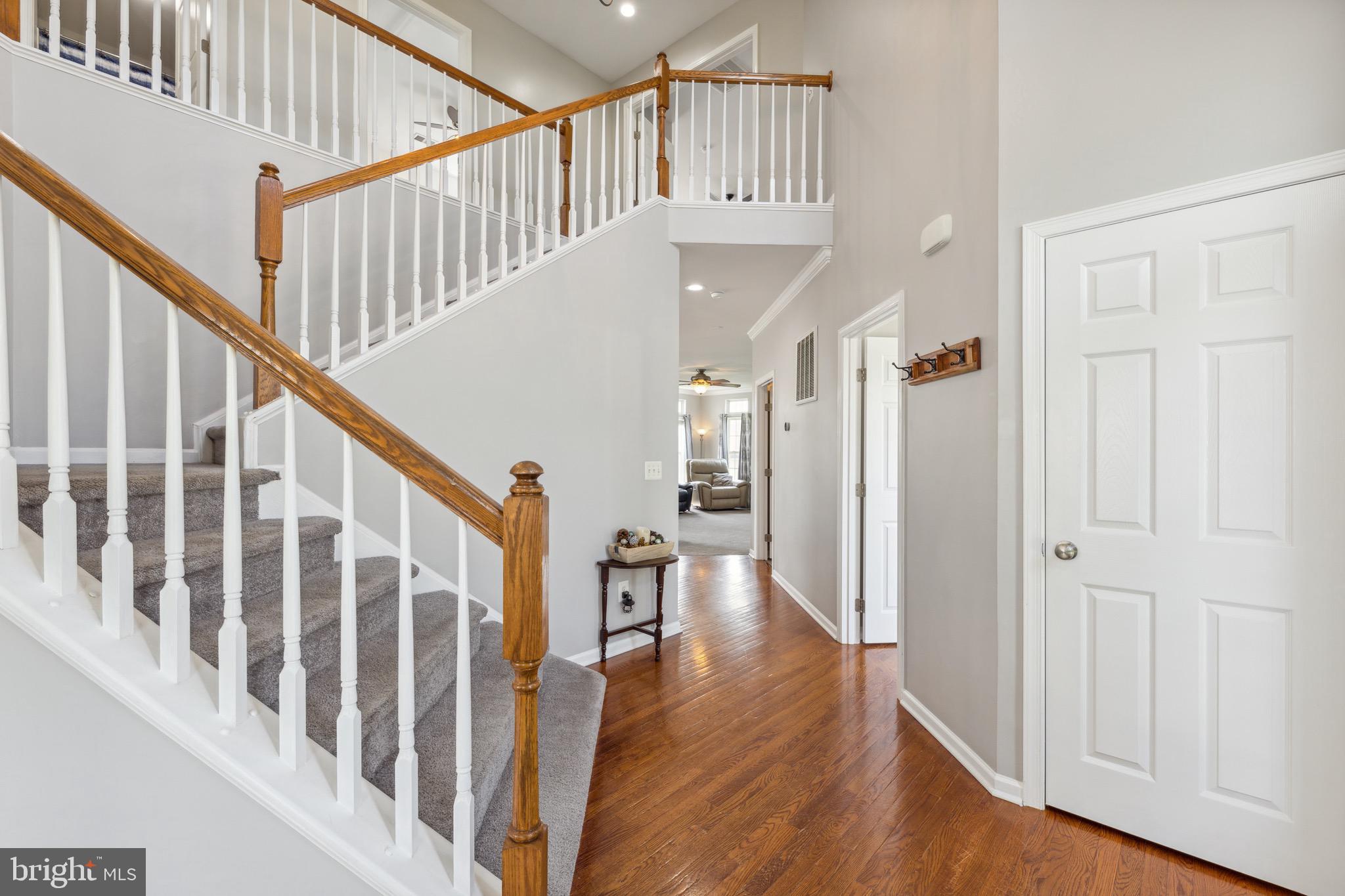 LAKELAND PLACE - Residential