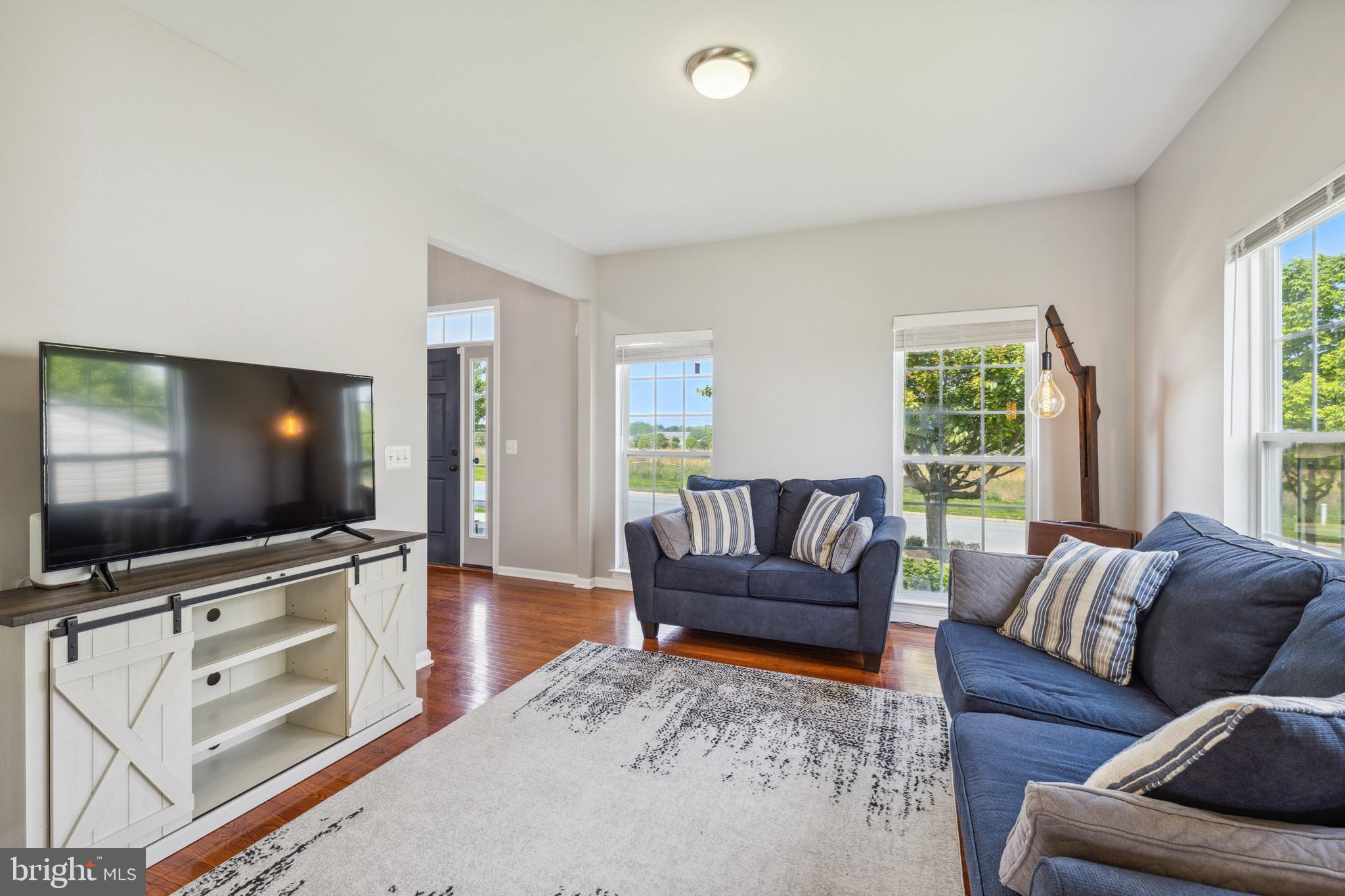 LAKELAND PLACE - Residential